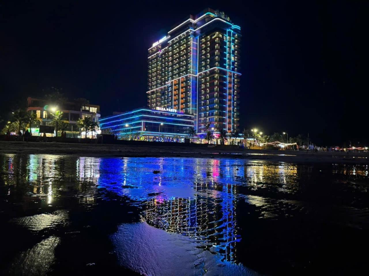 Flamingo Tien Apartment *