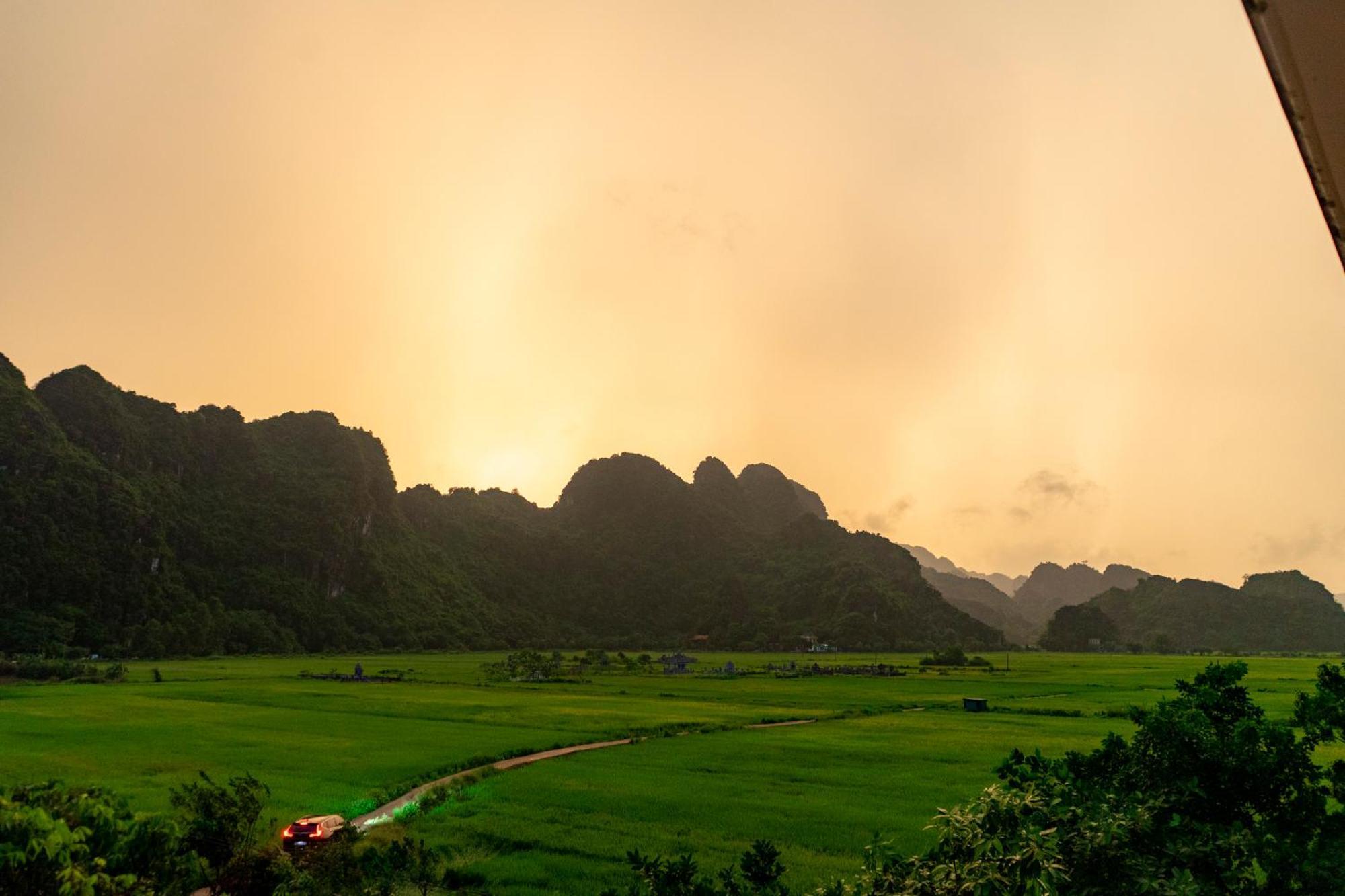 Tam Coc Minh Hung