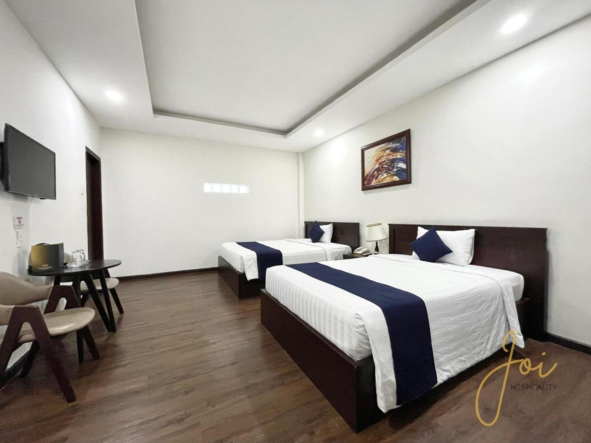 Joi Hospitality - Hotel