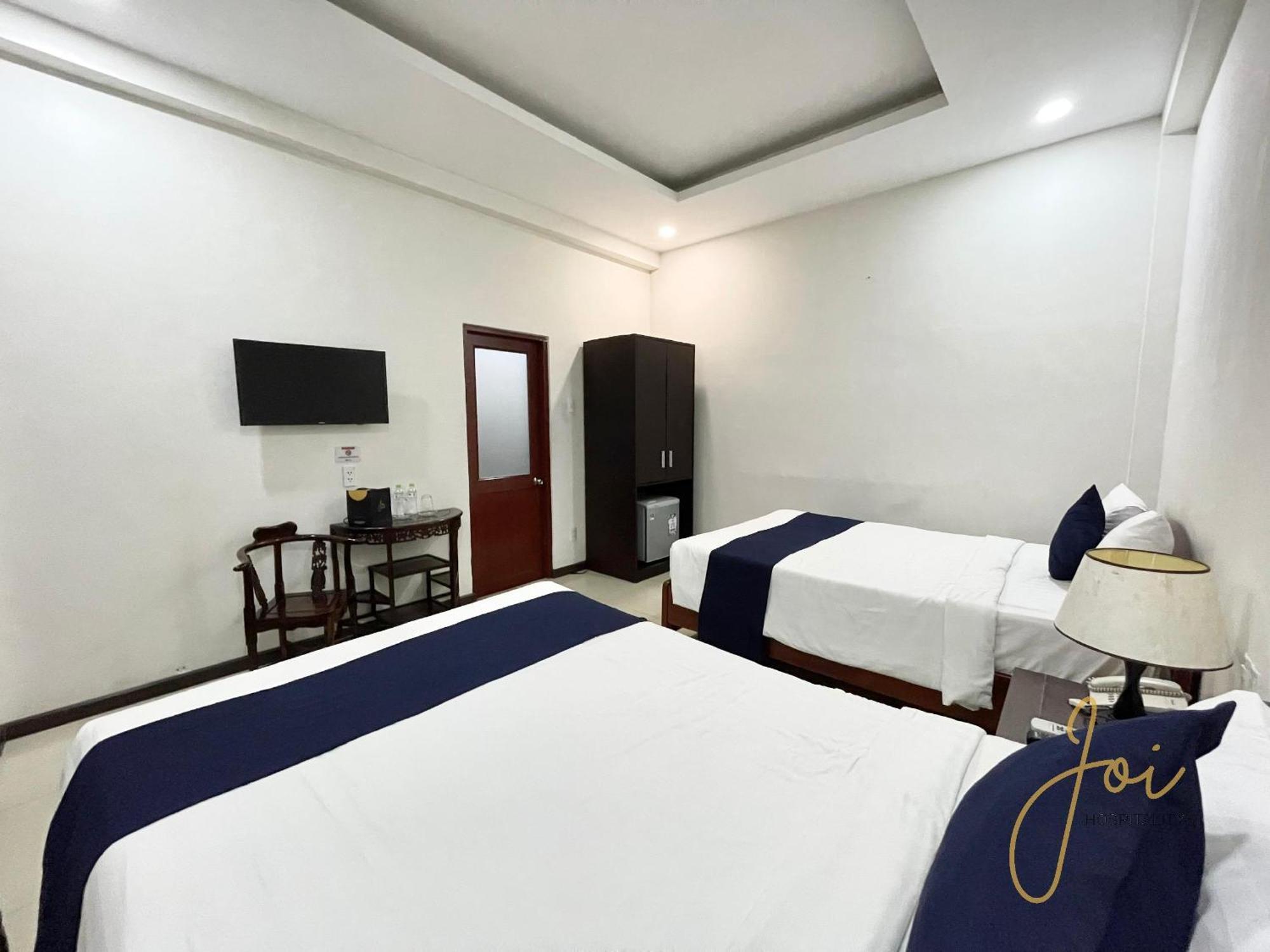 Joi Hospitality - 3*