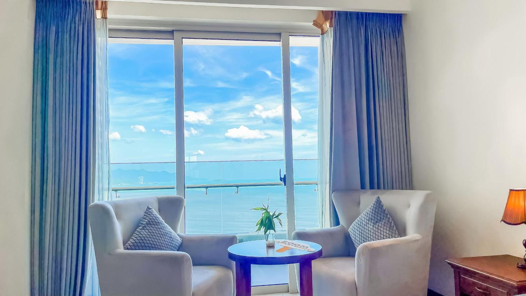 Rozy In Center With Sea View * Nha Trang