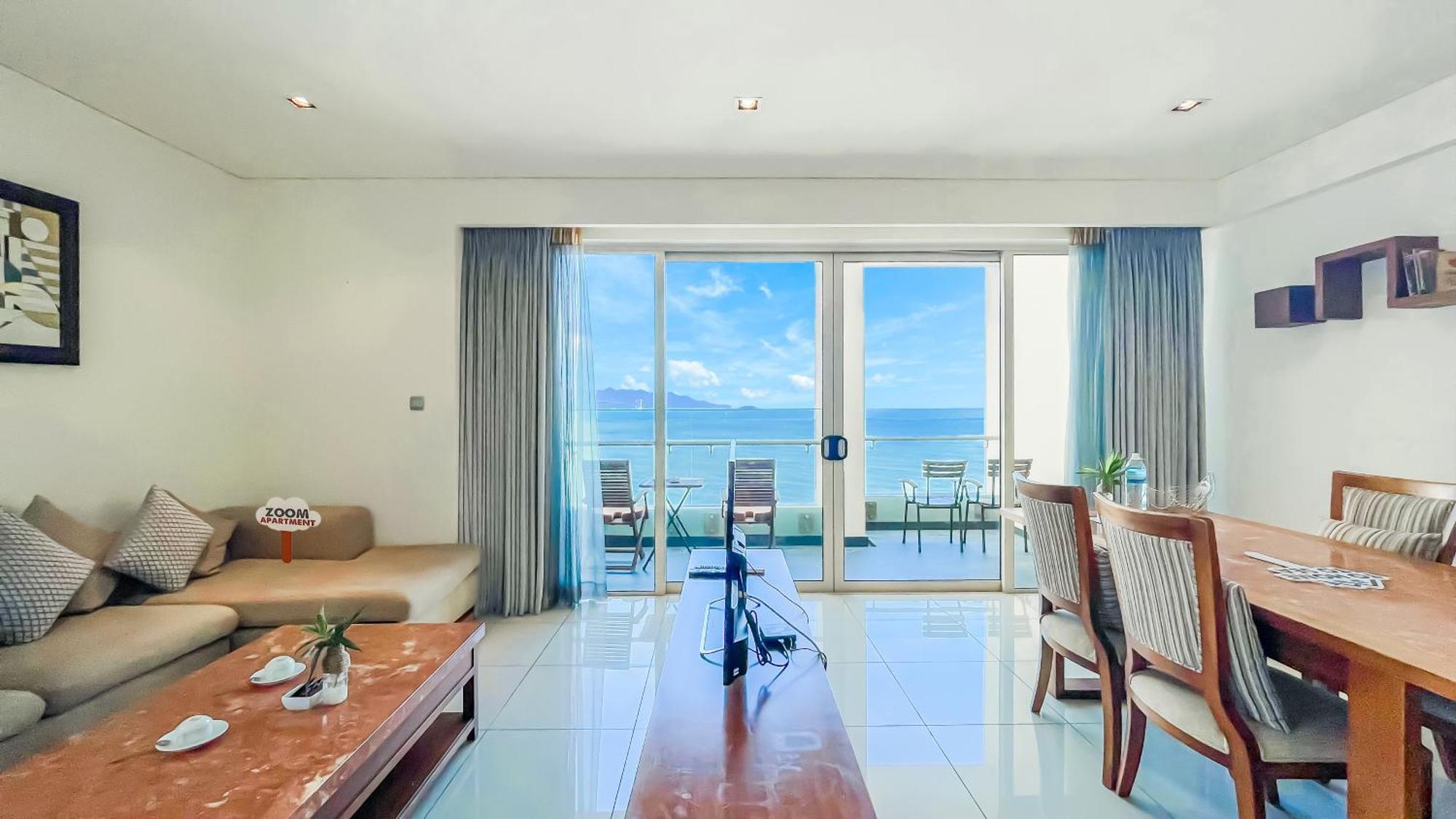 Rozy In Center With Sea View Nha Trang