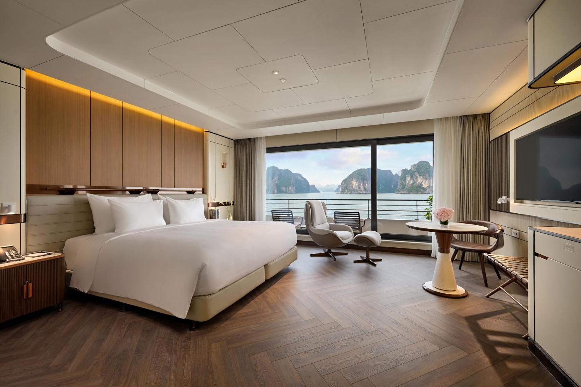  Essence Grand Halong Bay Cruise Ha Long