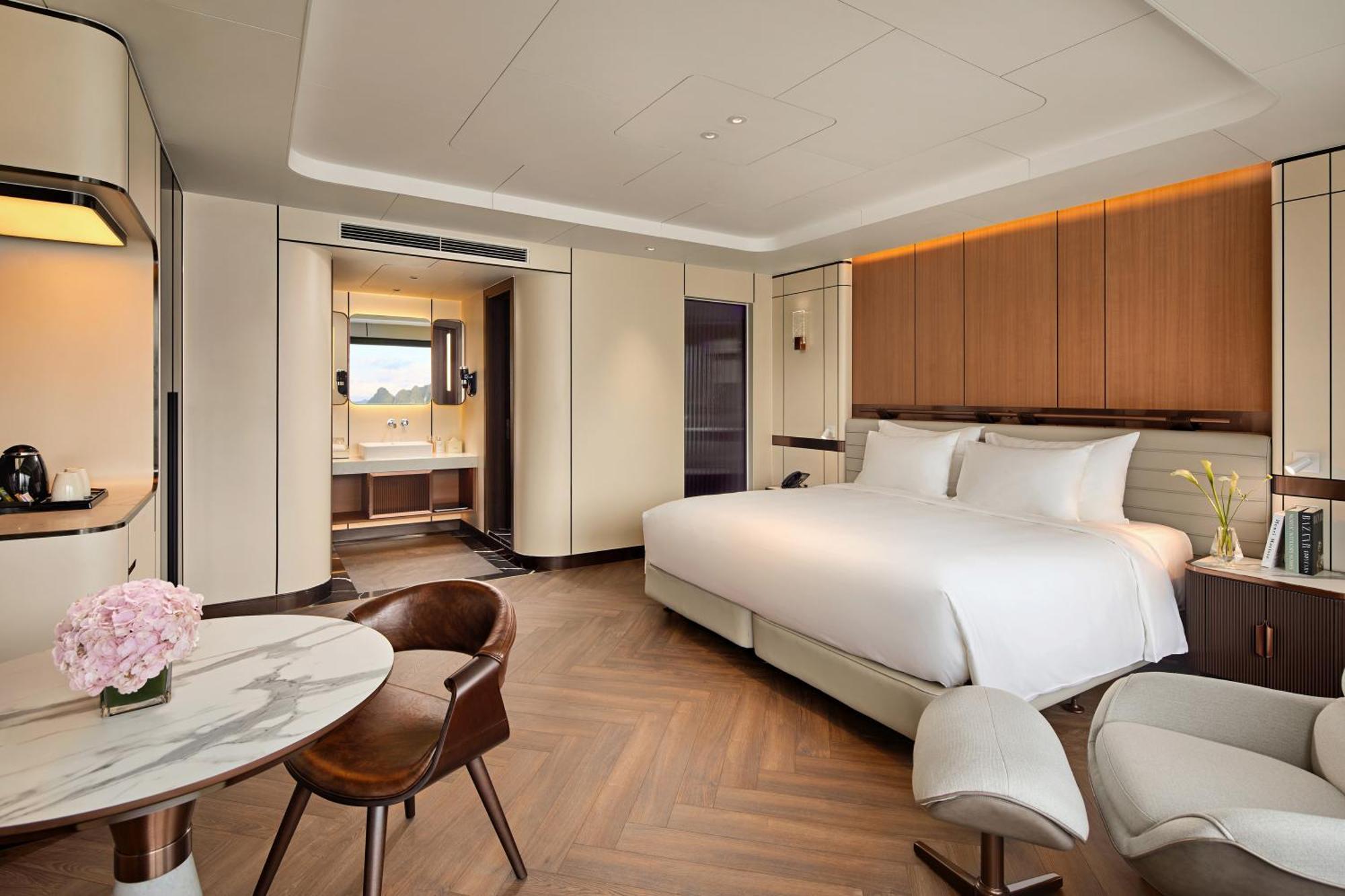  Essence Grand Halong Bay Cruise