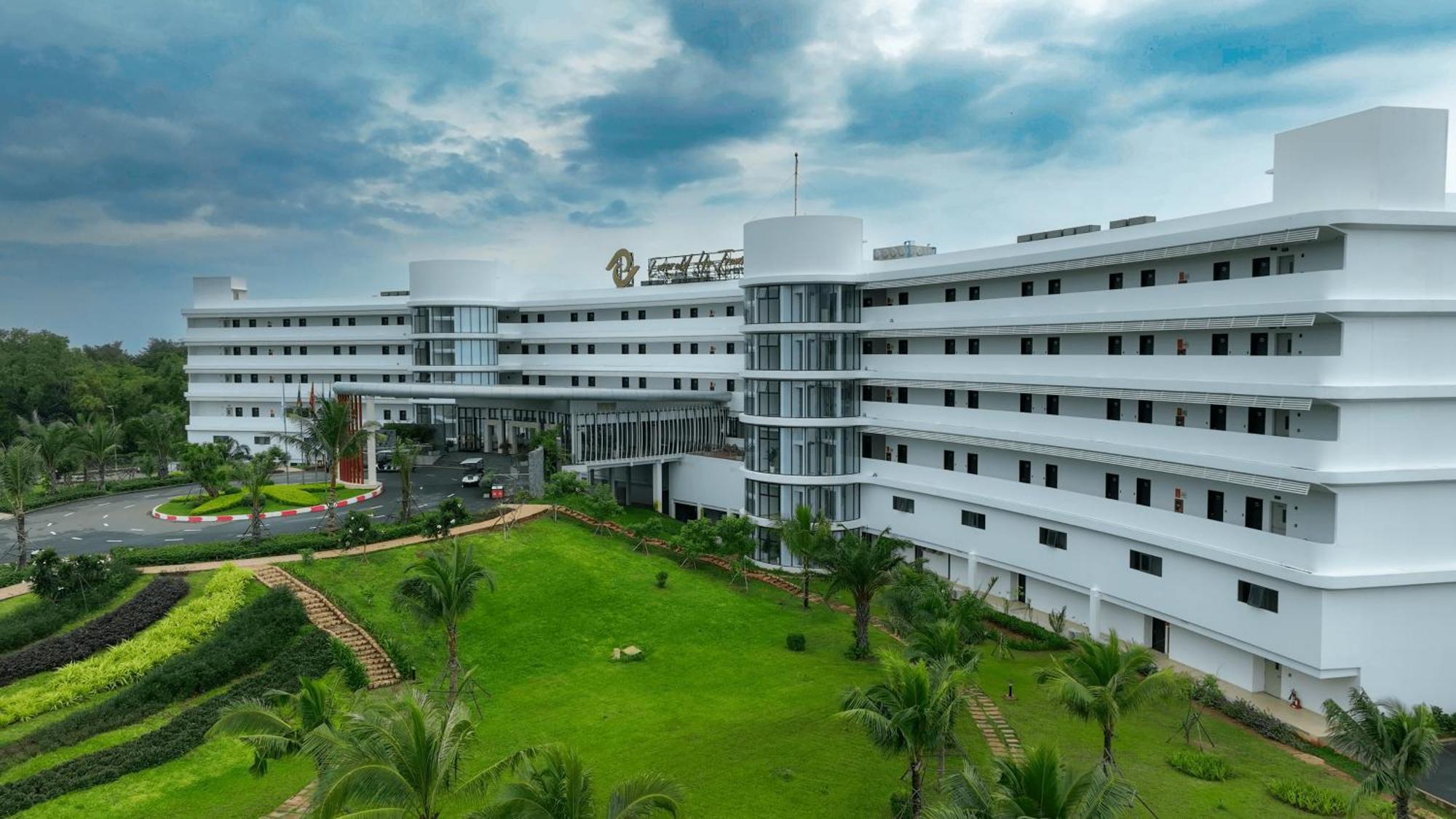 Resort Emerald Ho Tram