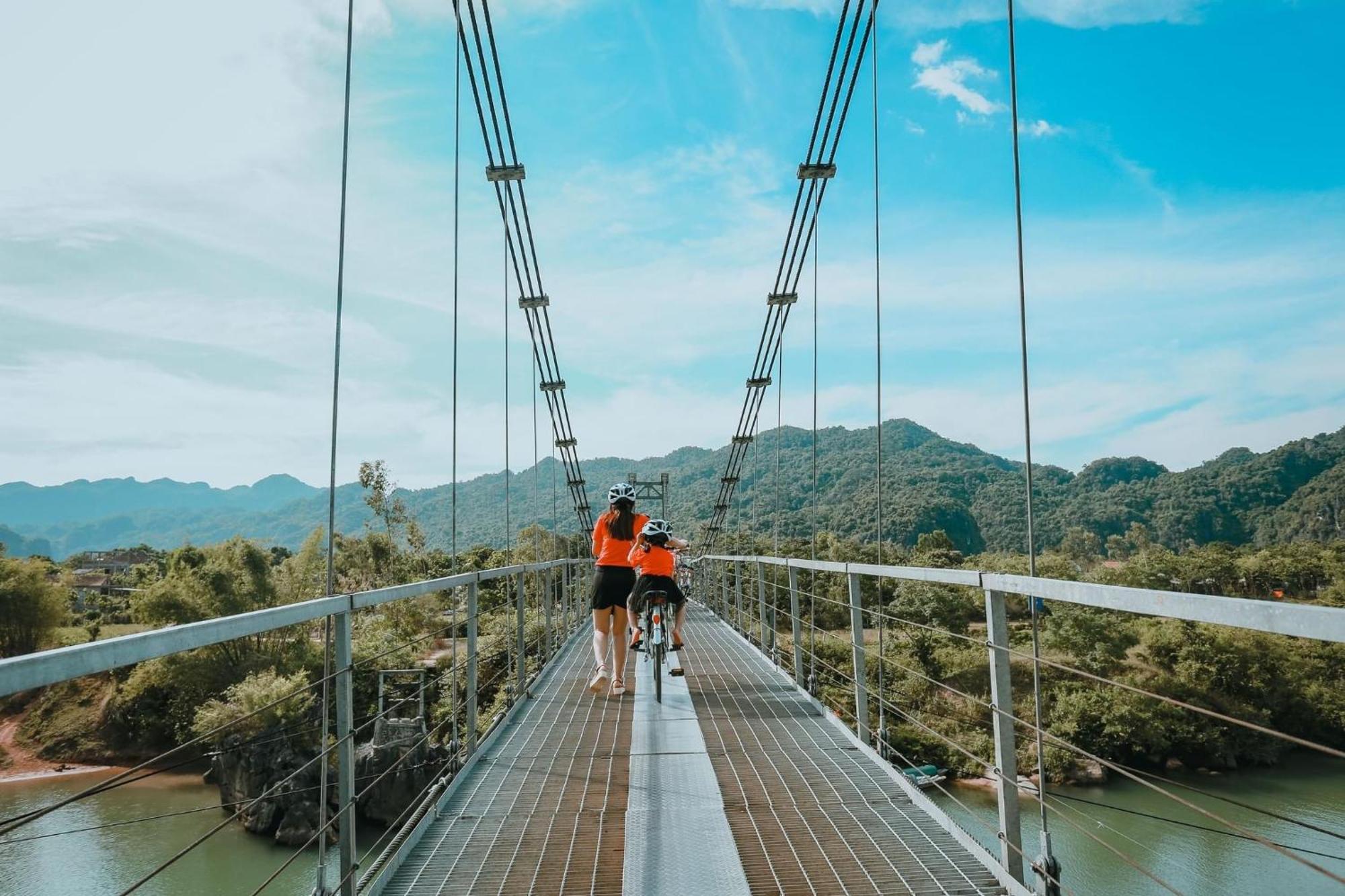 Tutu's * Phong Nha