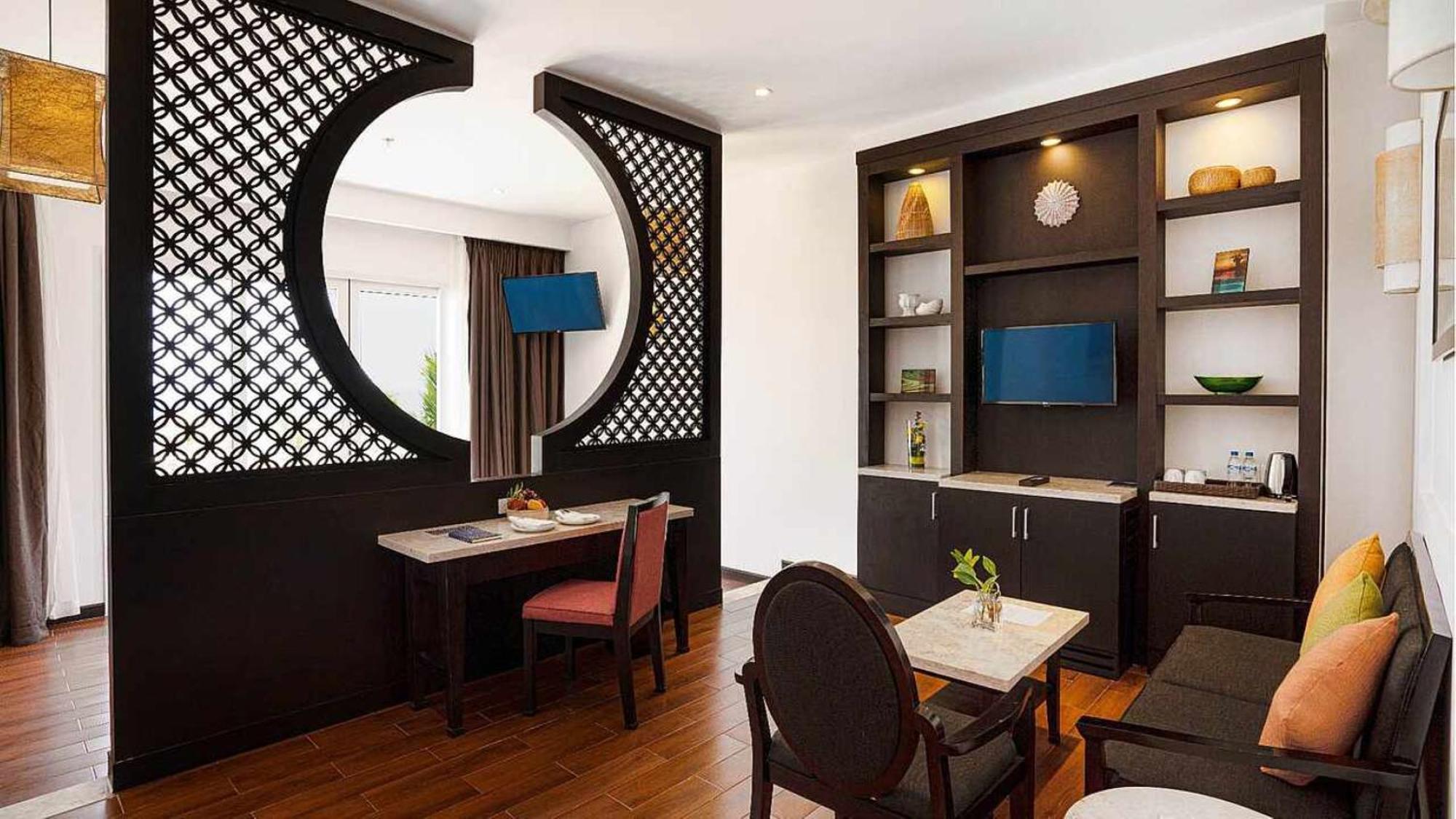 Hotel Robinson Nam Hoi An 5*