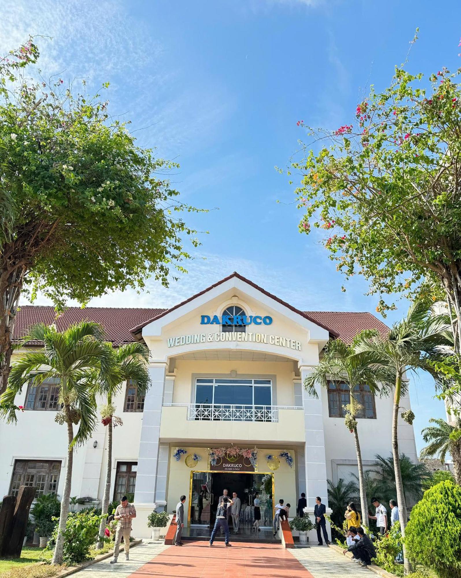 Dakruco Khách sạn
