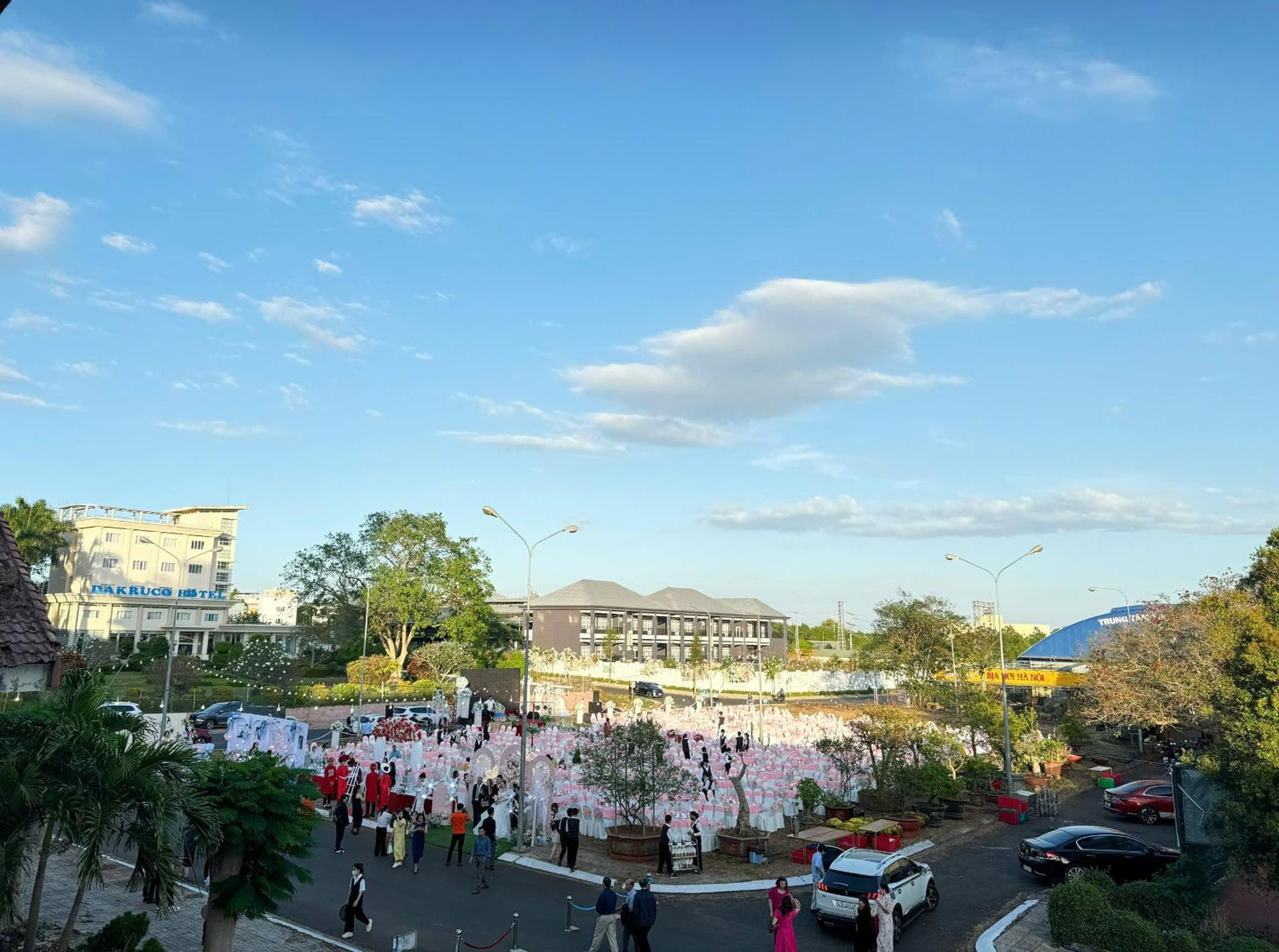Khách sạn Dakruco