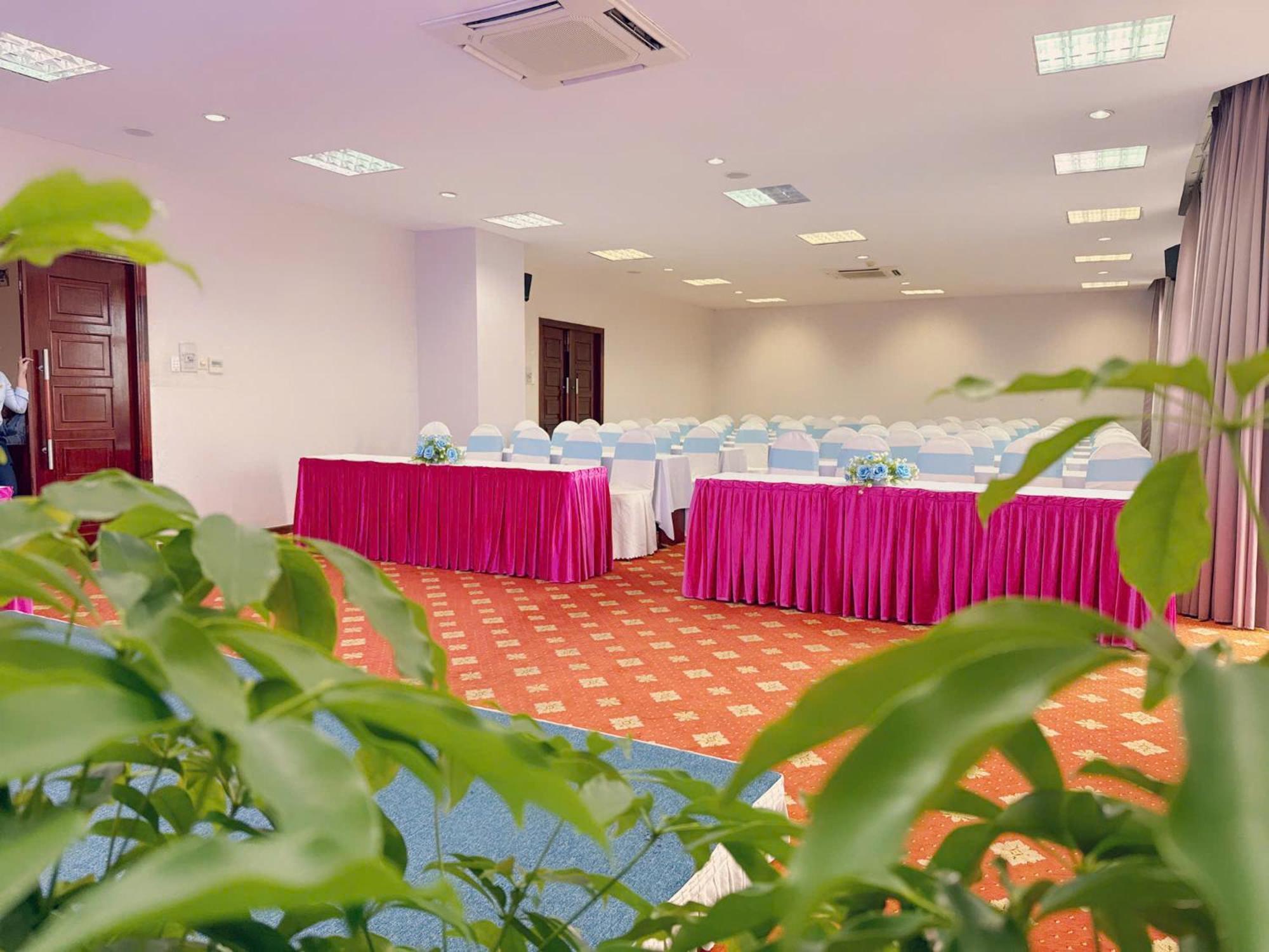 Khách sạn Dakruco 4*