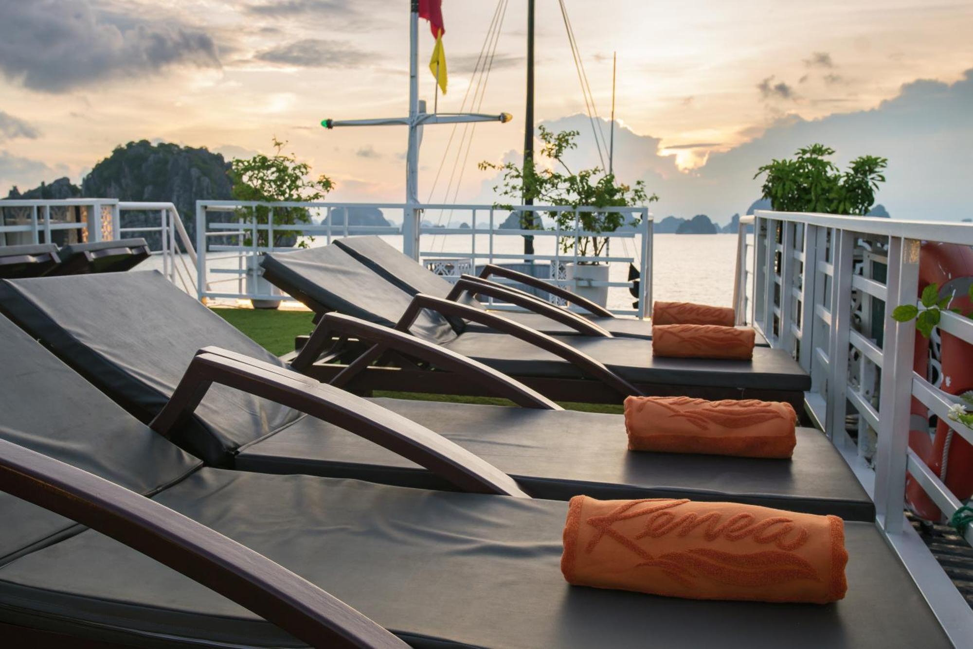 Renea Cruises Halong 4*
