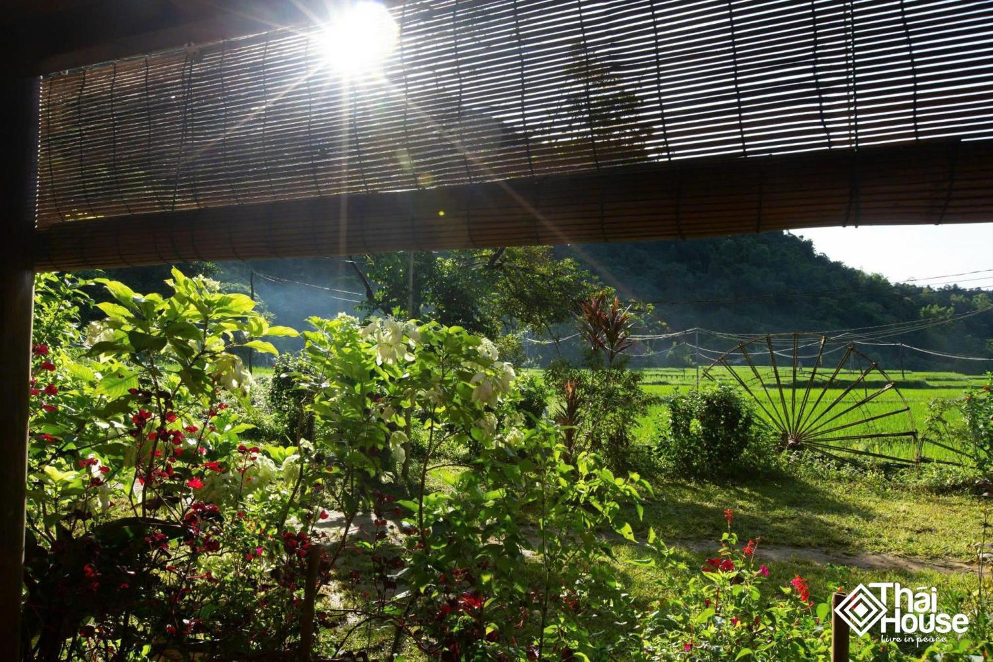 Lodge Thai House Pu Luong - Century Old Stilt House With Terrace Views *