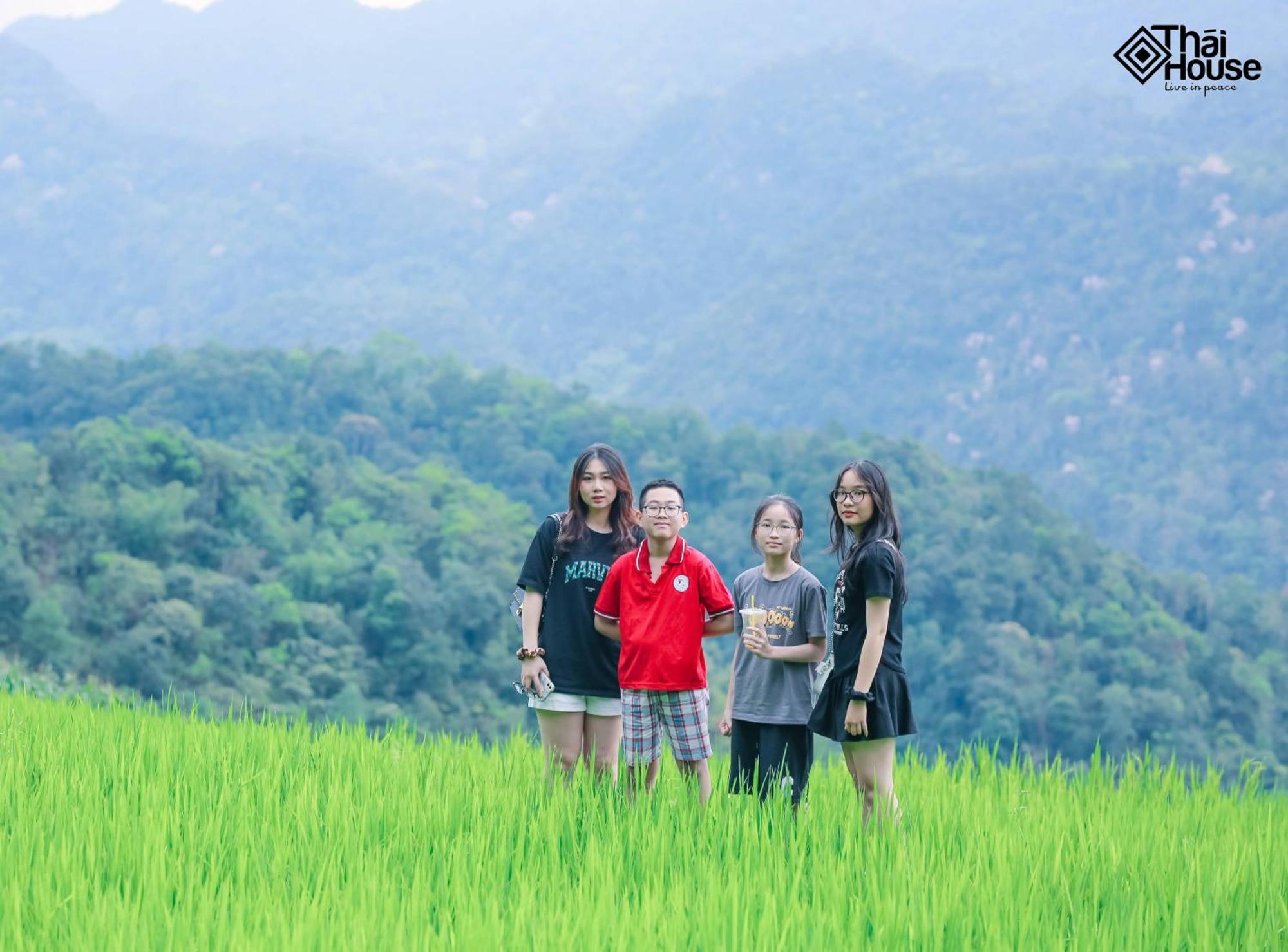 Thai House Pu Luong - Century Old Stilt House With Terrace Views Lodge