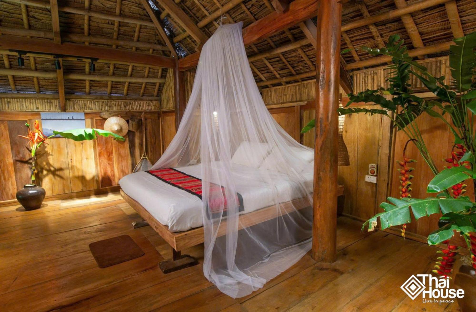 Thai House Pu Luong - Century Old Stilt House With Terrace Views *