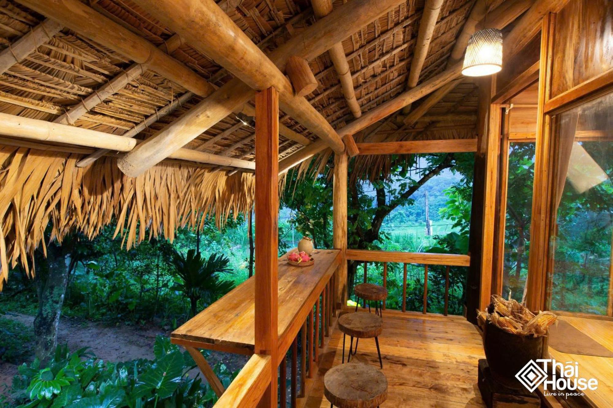 Thai House Pu Luong - Century Old Stilt House With Terrace Views Lodge
