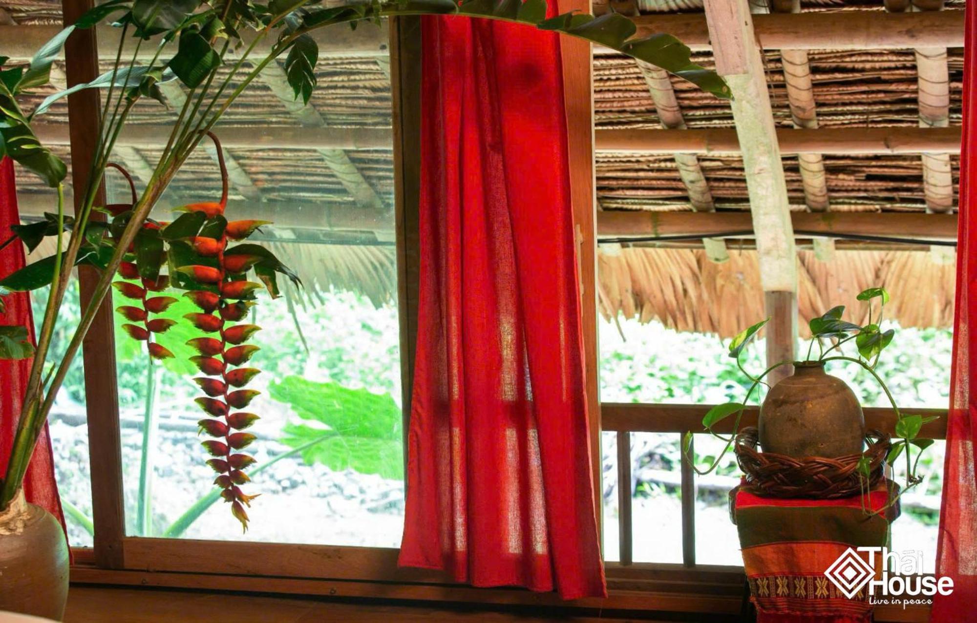 Thai House Pu Luong - Century Old Stilt House With Terrace Views