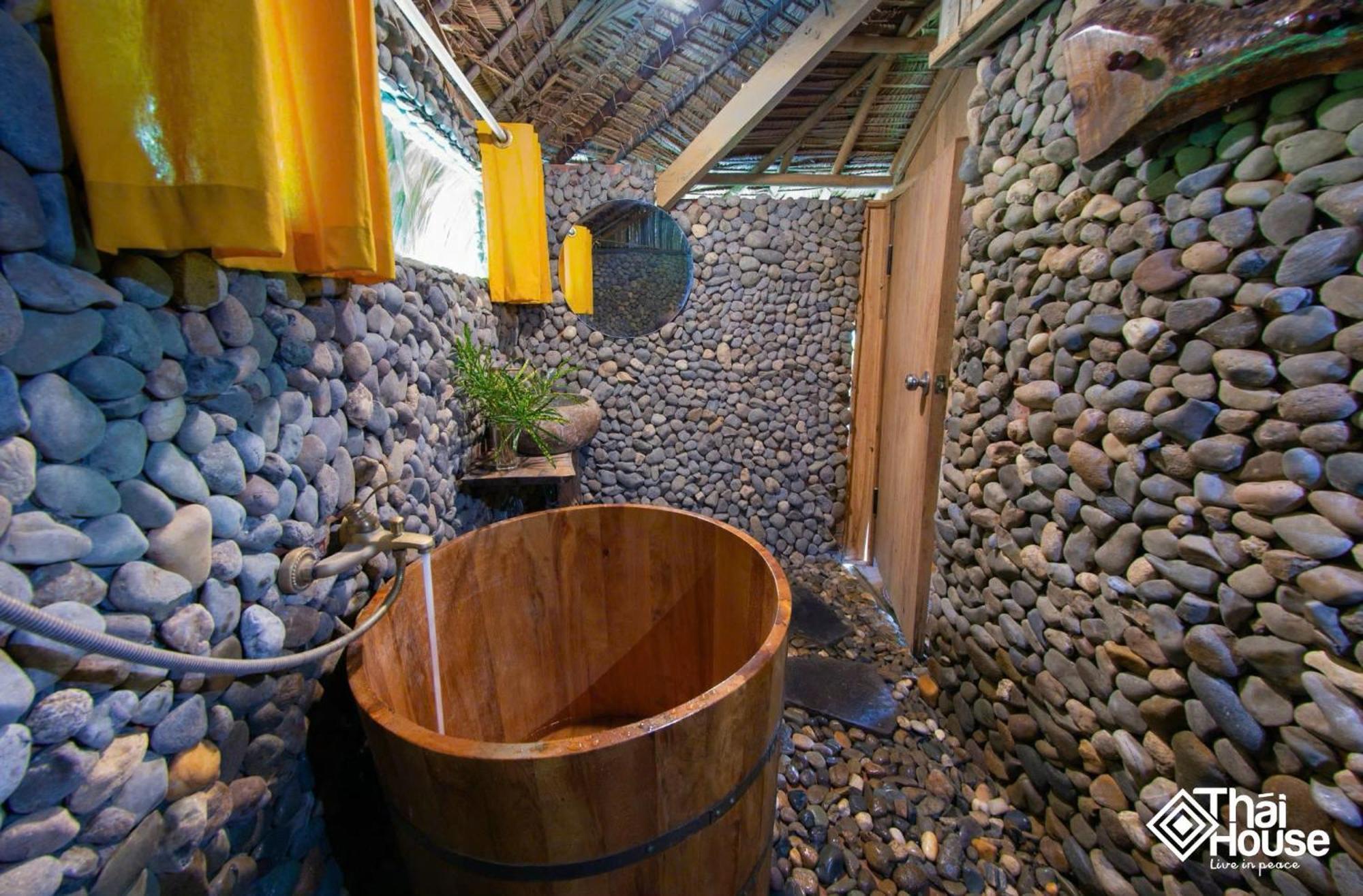 Thai House Pu Luong - Century Old Stilt House With Terrace Views Lodge