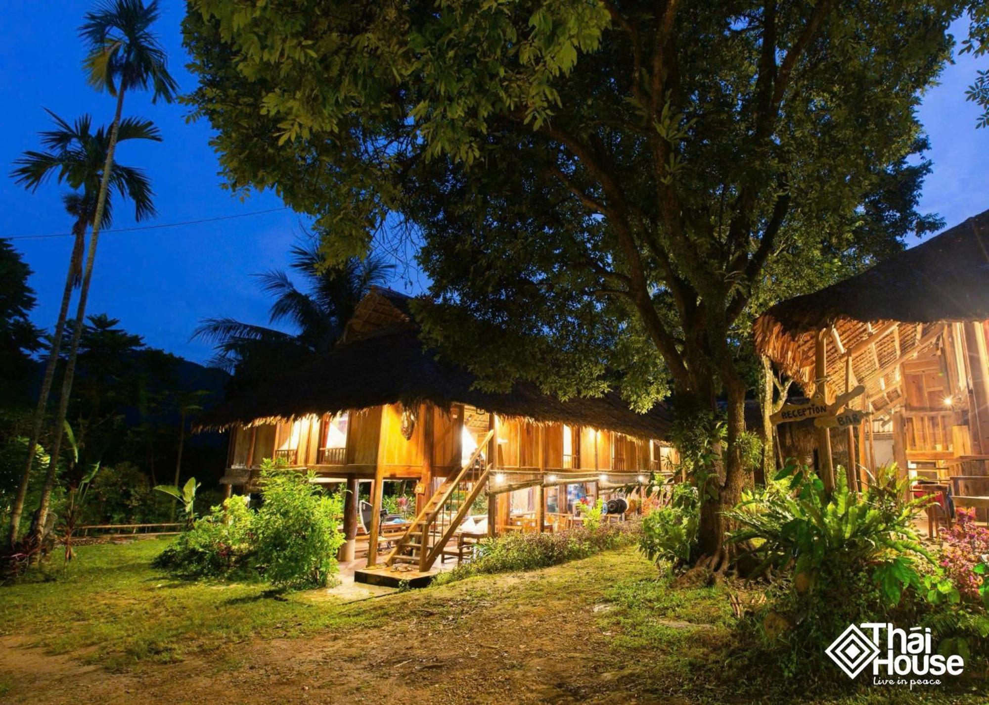 Lodge Thai House Pu Luong - Century Old Stilt House With Terrace Views