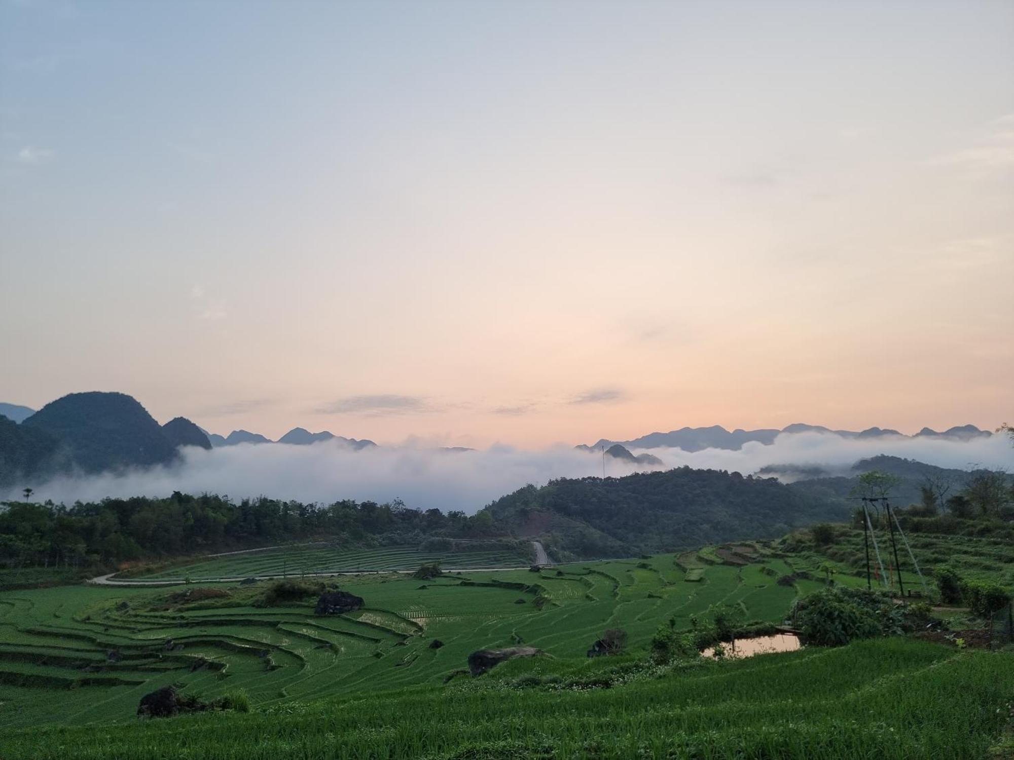 Inh La * Pu Luong
