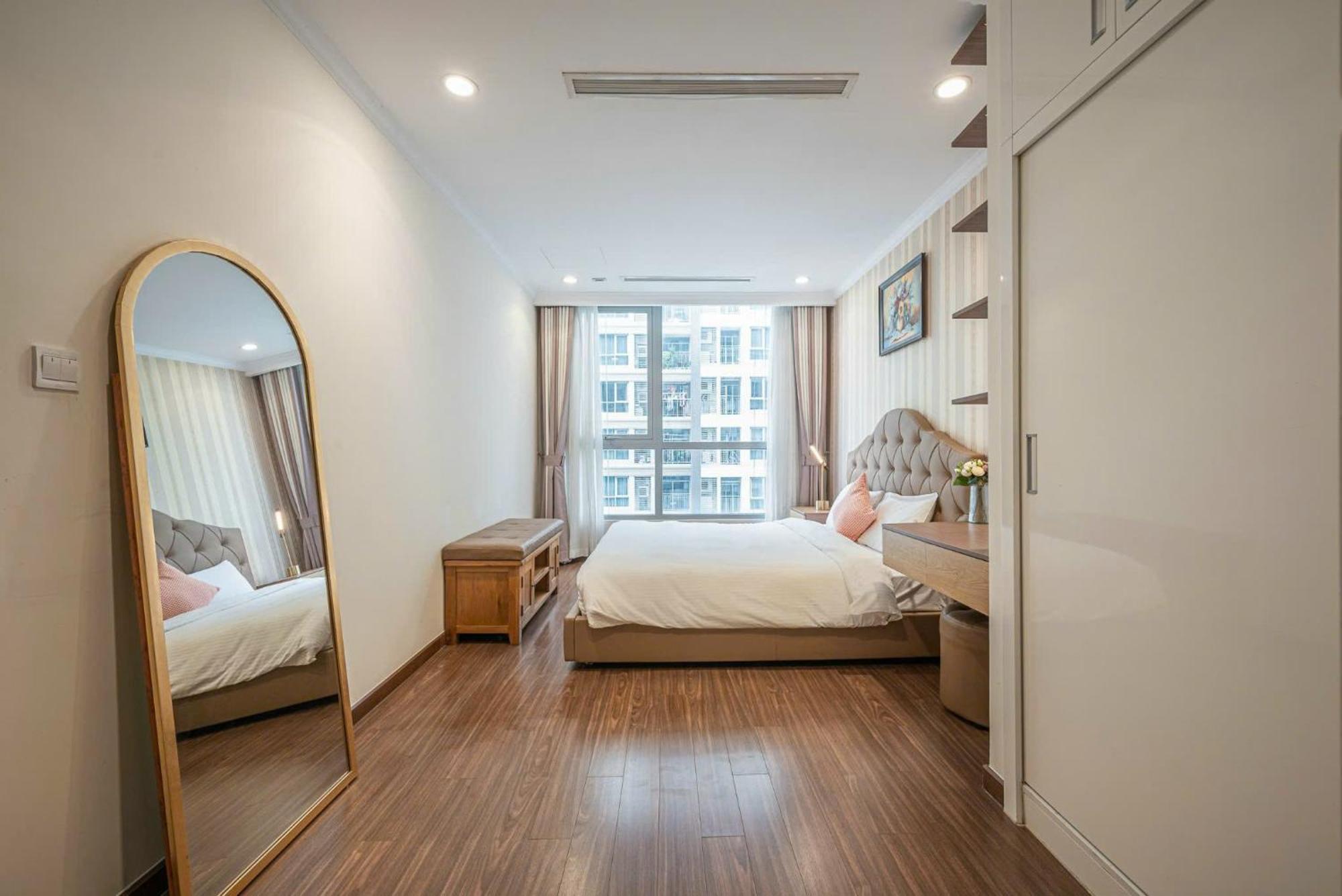 Vinhome Park Apartment *