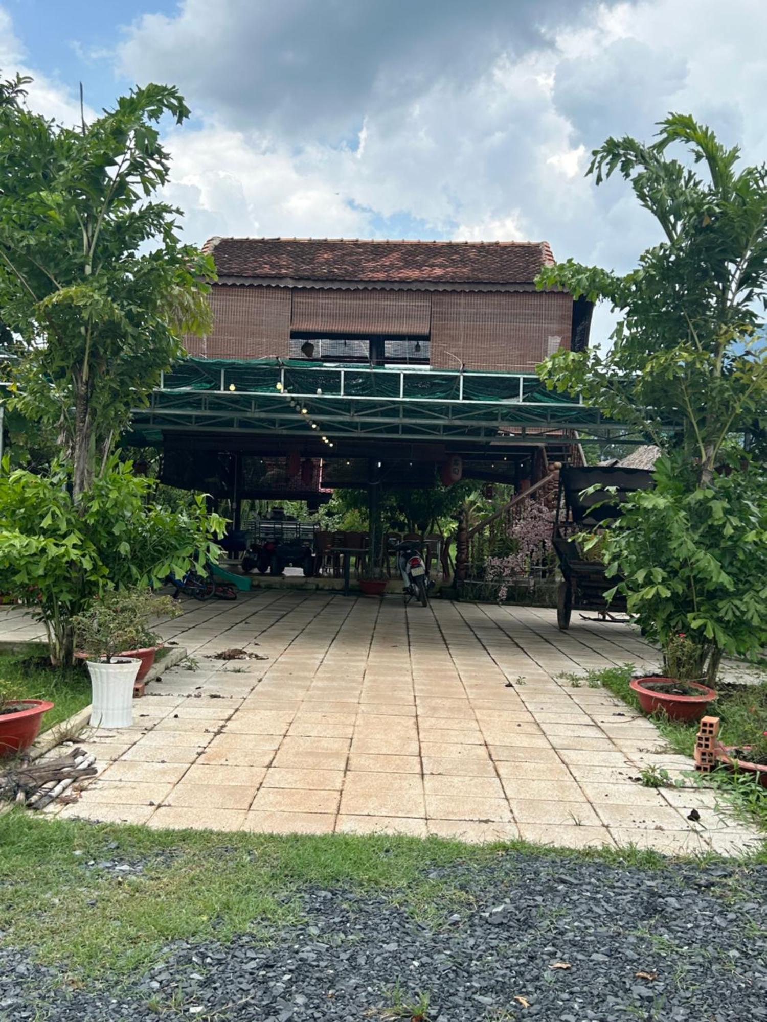 Huong Sen Garden
