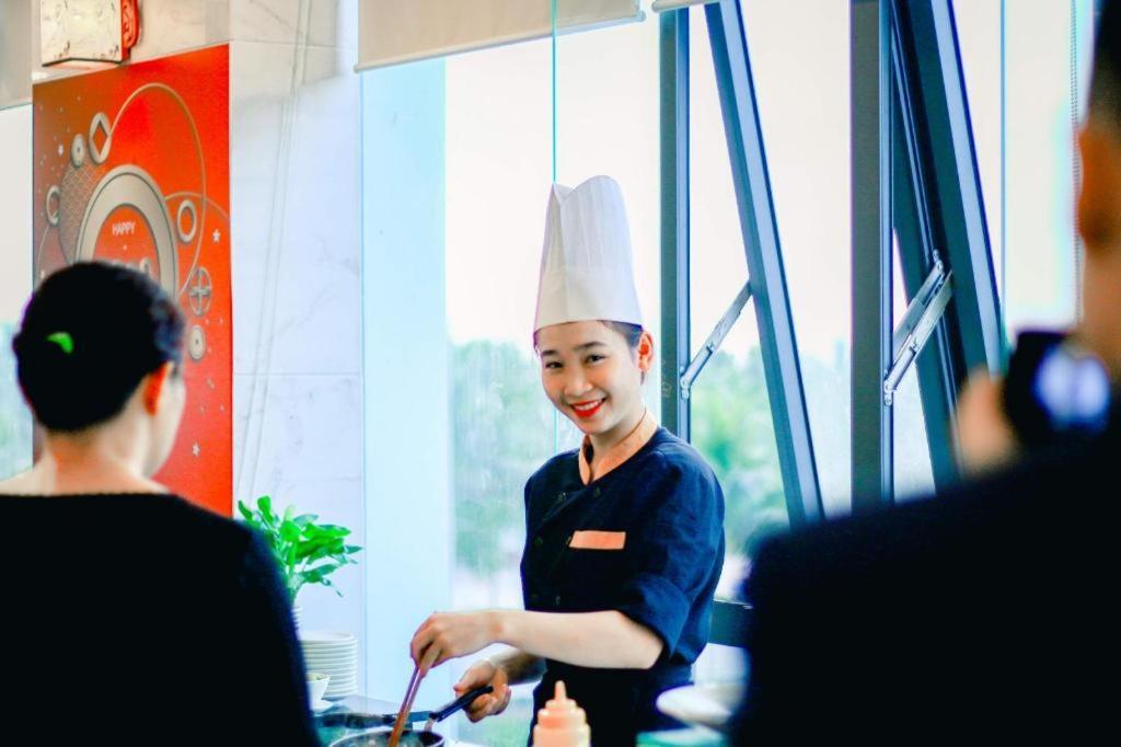 Le Hoang 4* Da Nang