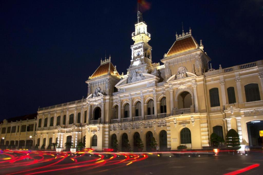 Hồng Hạc 2* TP. Hồ Chí Minh