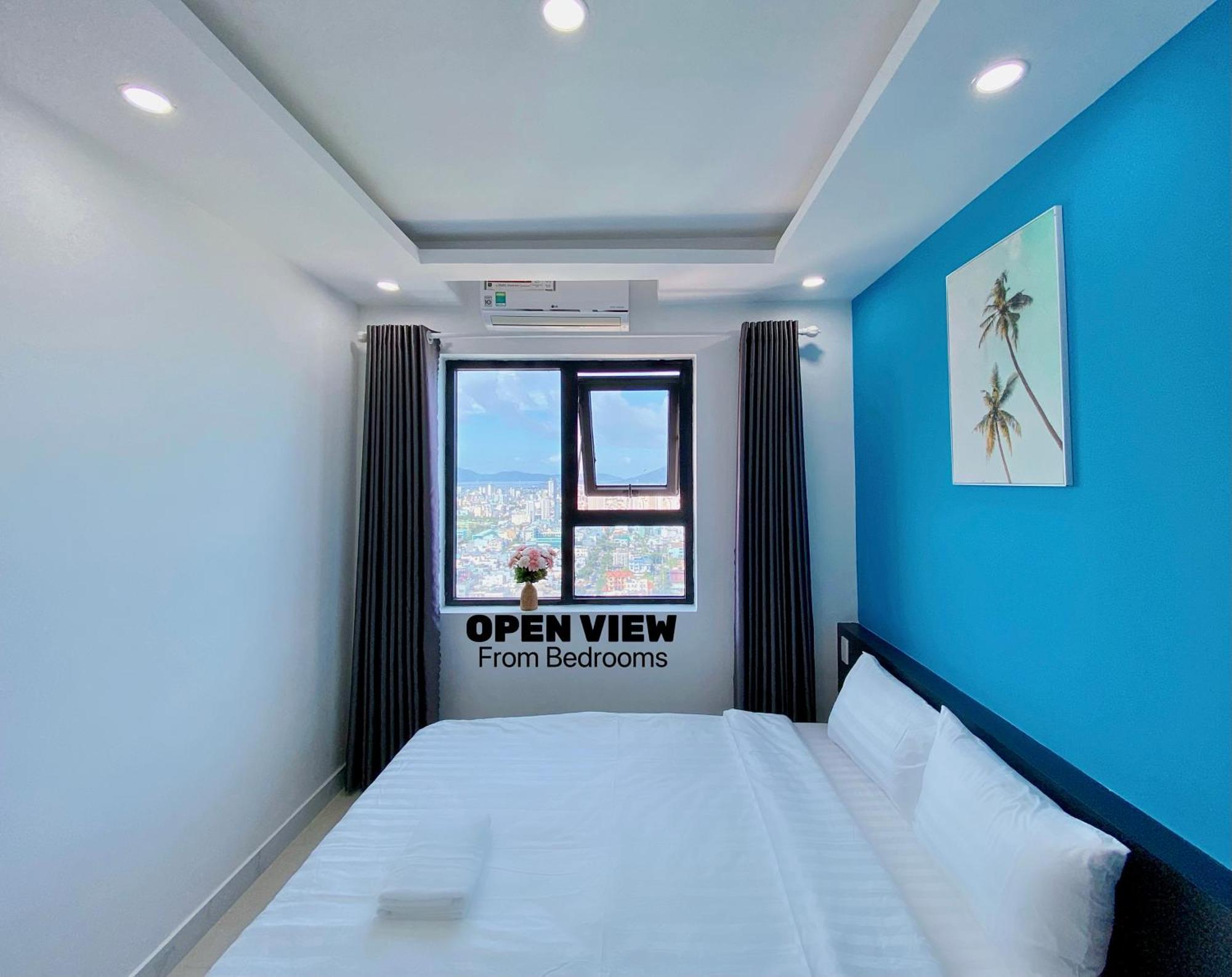 Apartment My Khe Sea View *