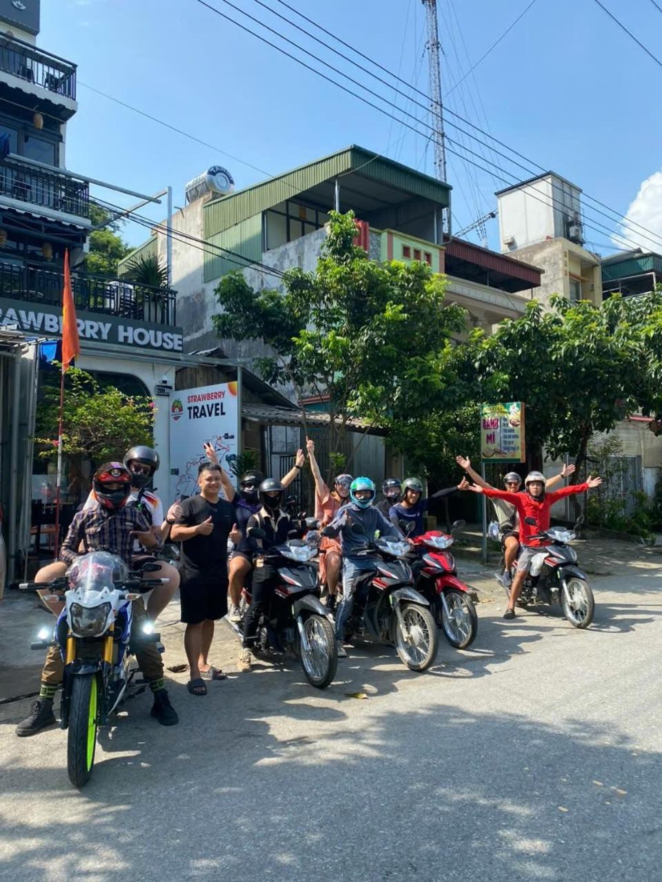 Bed & Breakfast Strawberry House , Tour & Motorbikes Rentel Hà Giang