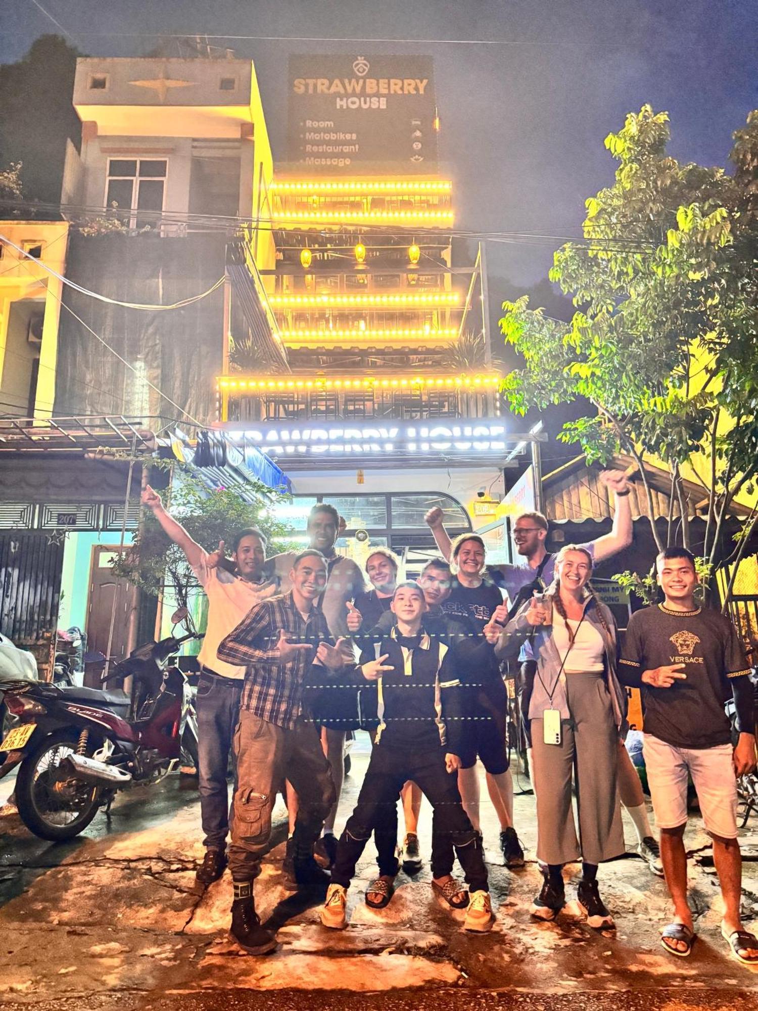 Strawberry House , Tour & Motorbikes Rentel Bed & Breakfast