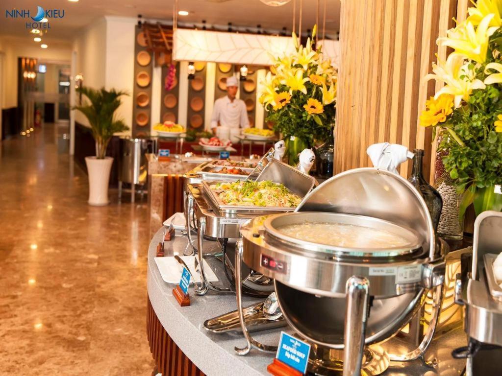 Ninh Kieu Riverside Hotel Can Tho