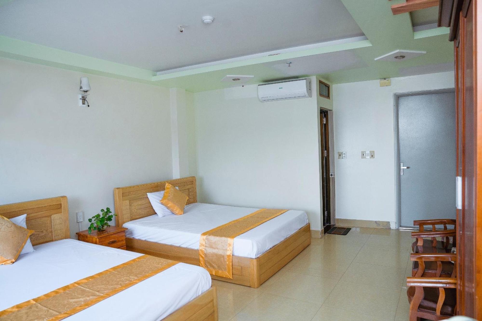 Private Balcony * Dong Khe Sau