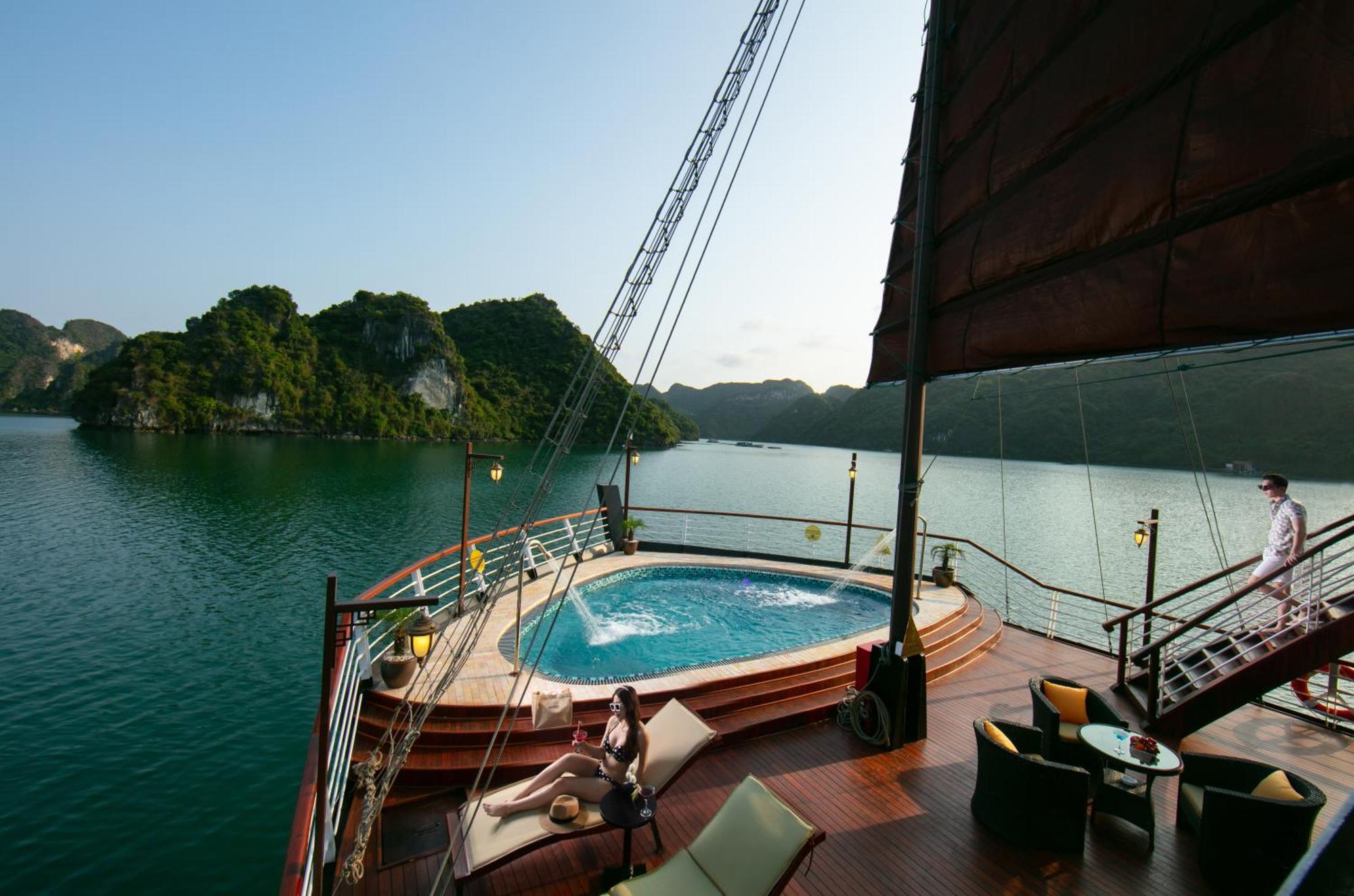 Amanda Luxury Cruise Lan Ha Bay 5*