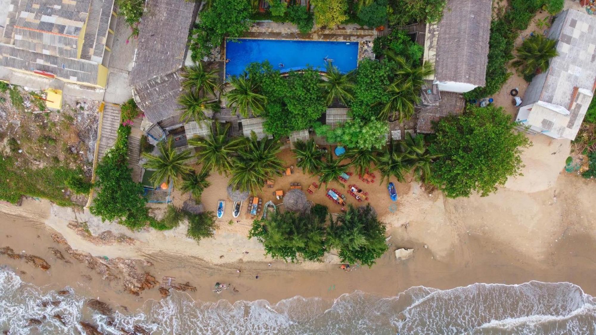 Stop And Go Lang Chai Bau Trang Resort Ap Thien Ai