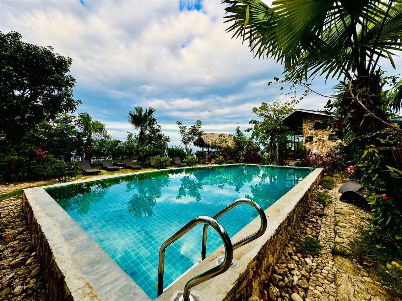 Tvpalm Lodge