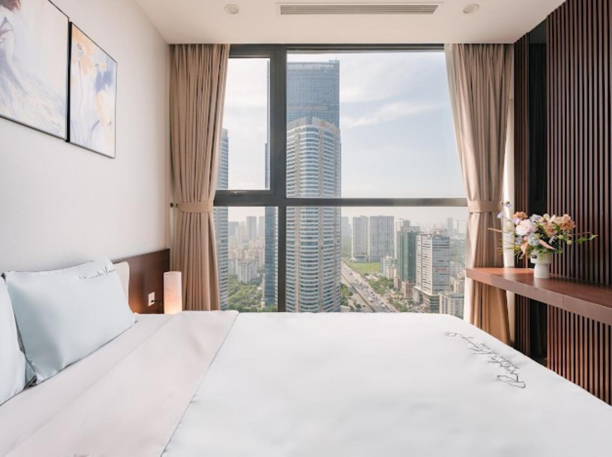 Vinhomes Skylake By Pham Hung Apartment *