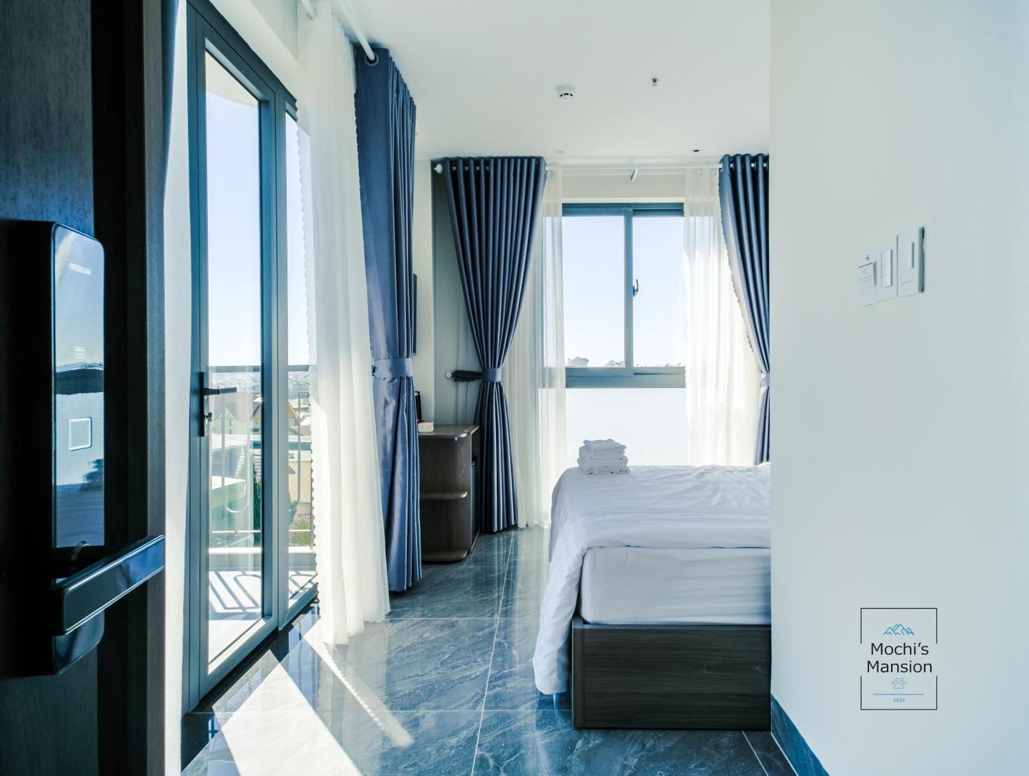 Hotel Mochi's Mansion *