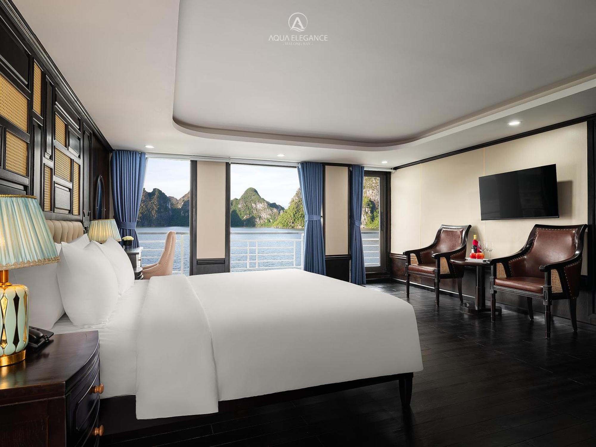 Aqua Elegance Cruise Botel Ha Long