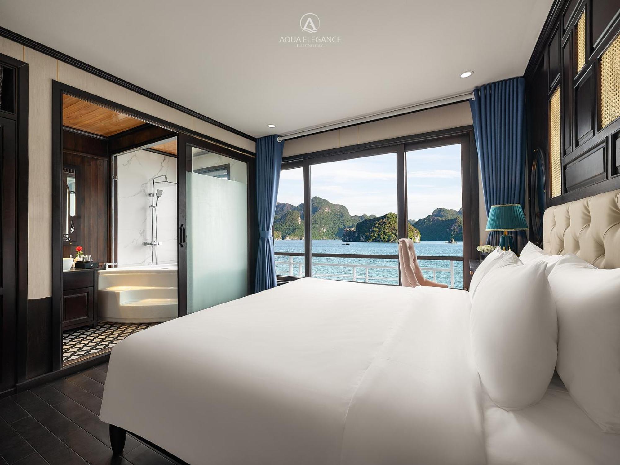 Botel Aqua Elegance Cruise 5*