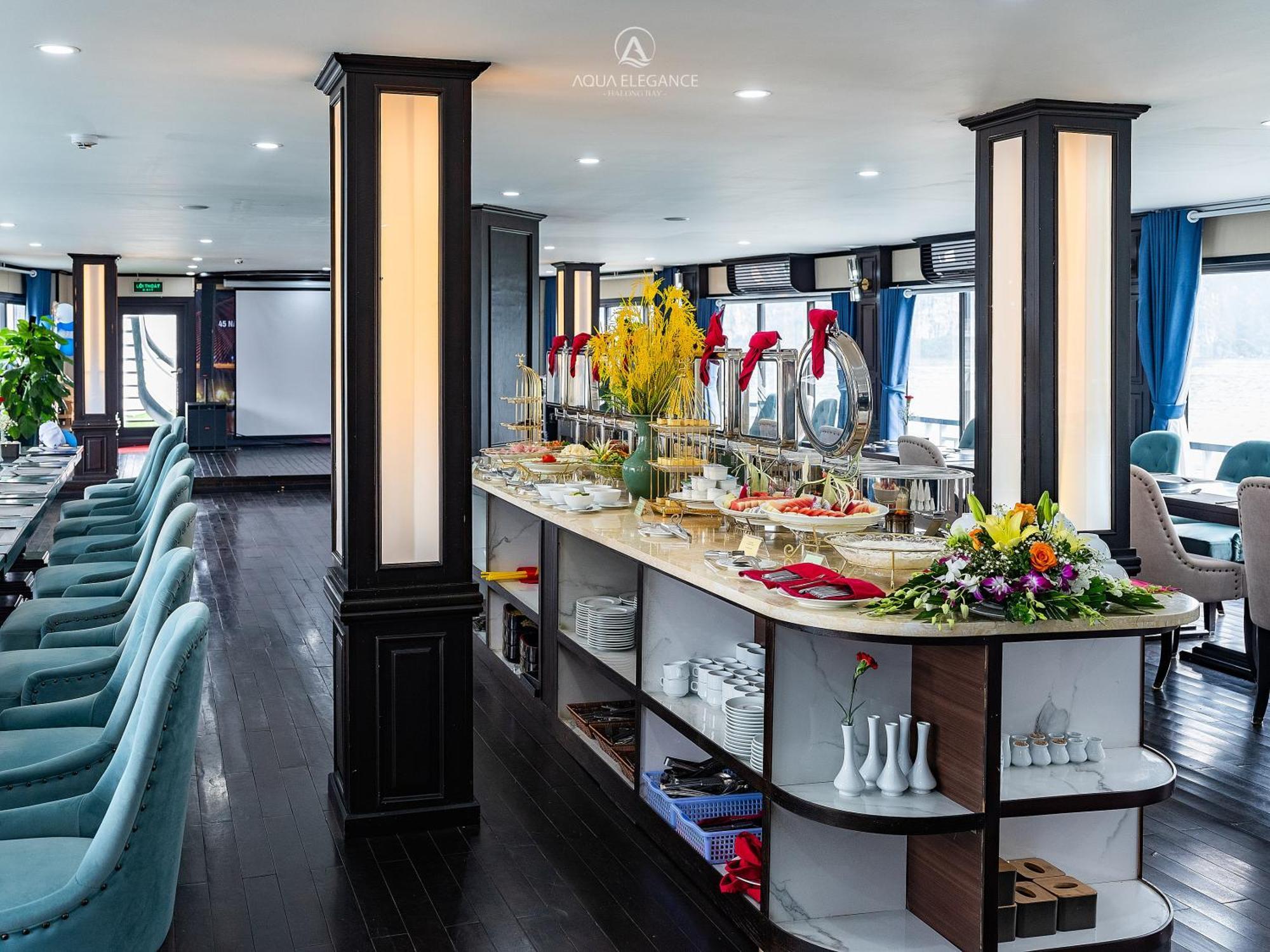 Botel Aqua Elegance Cruise Ha Long