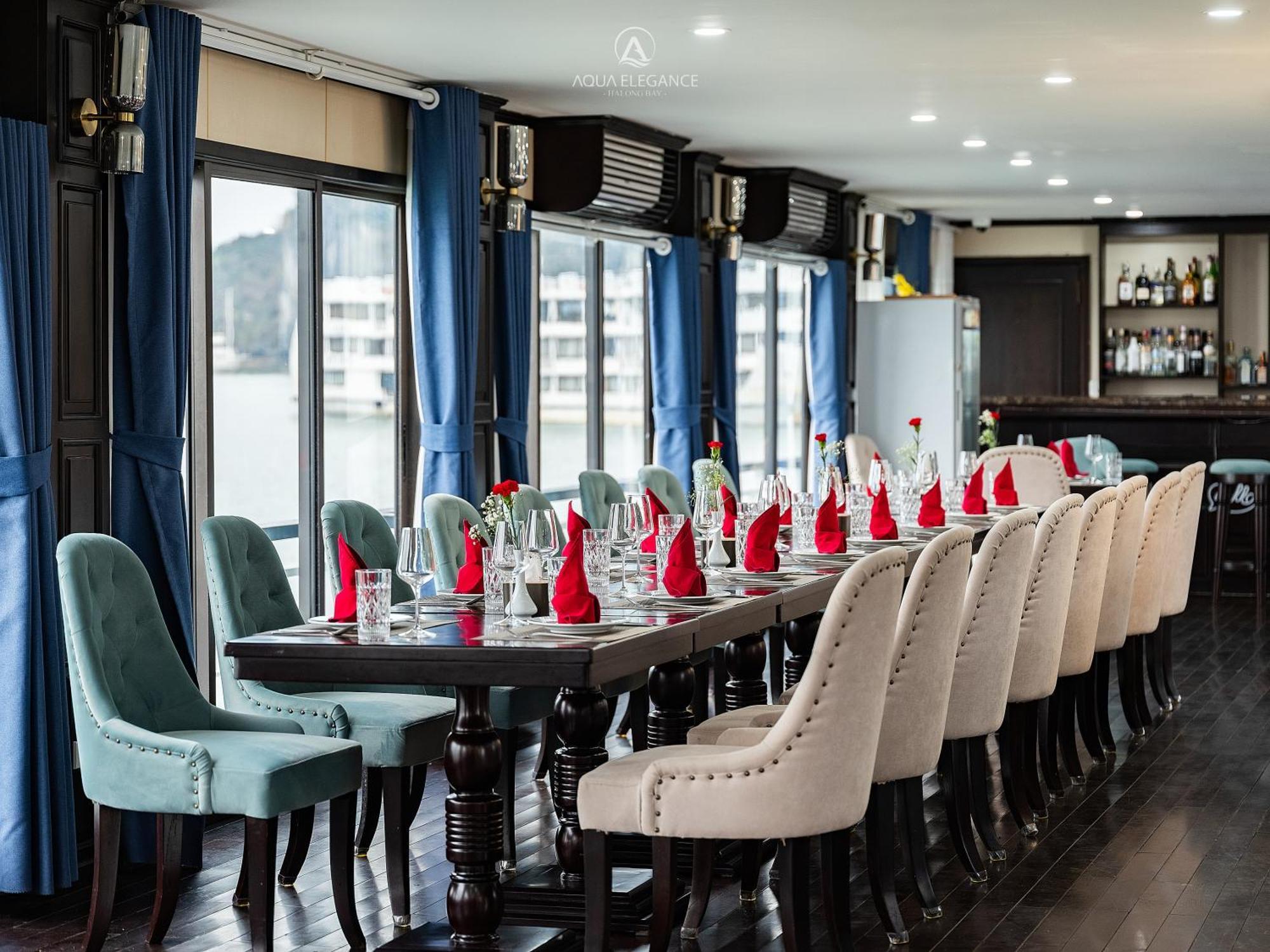 Aqua Elegance Cruise Botel