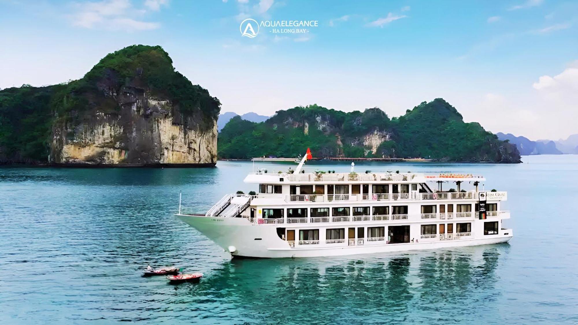 Aqua Elegance Cruise Botel 5*