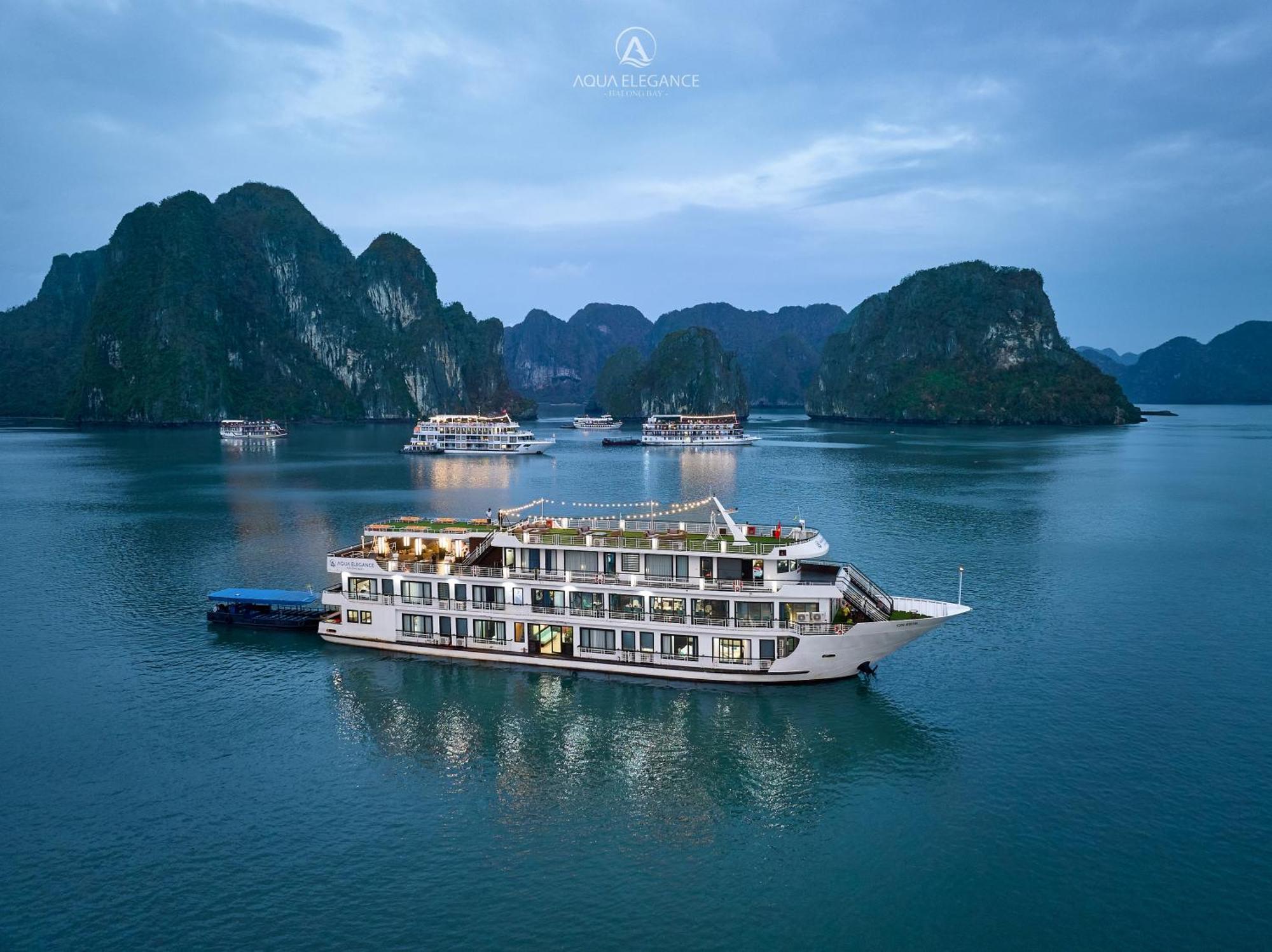 Botel Aqua Elegance Cruise 5*