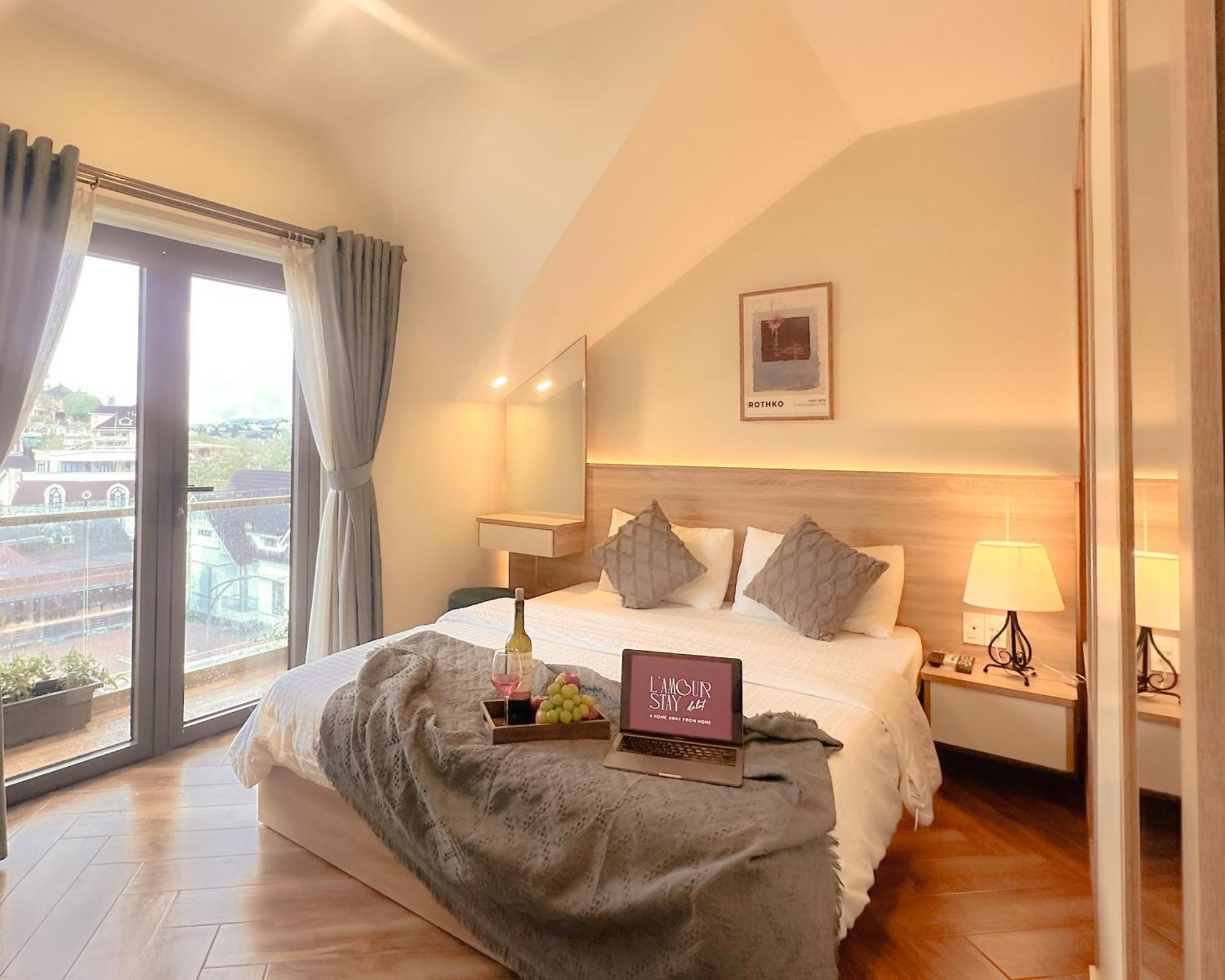 Hotel L'amour 2*