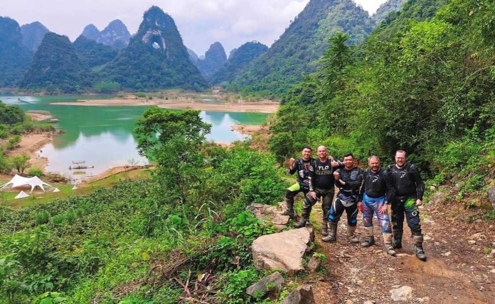 Loop Tour Office & - Car - Motorbike - Easy Rider Cao Bang