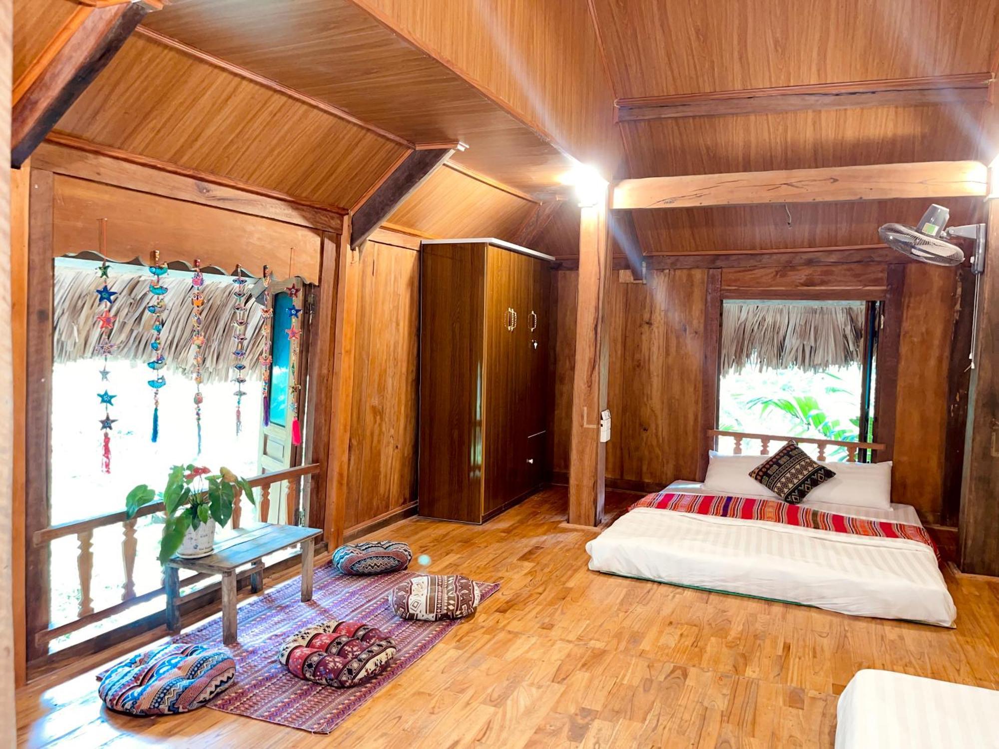 Maison De Mai Hich Mai Chau