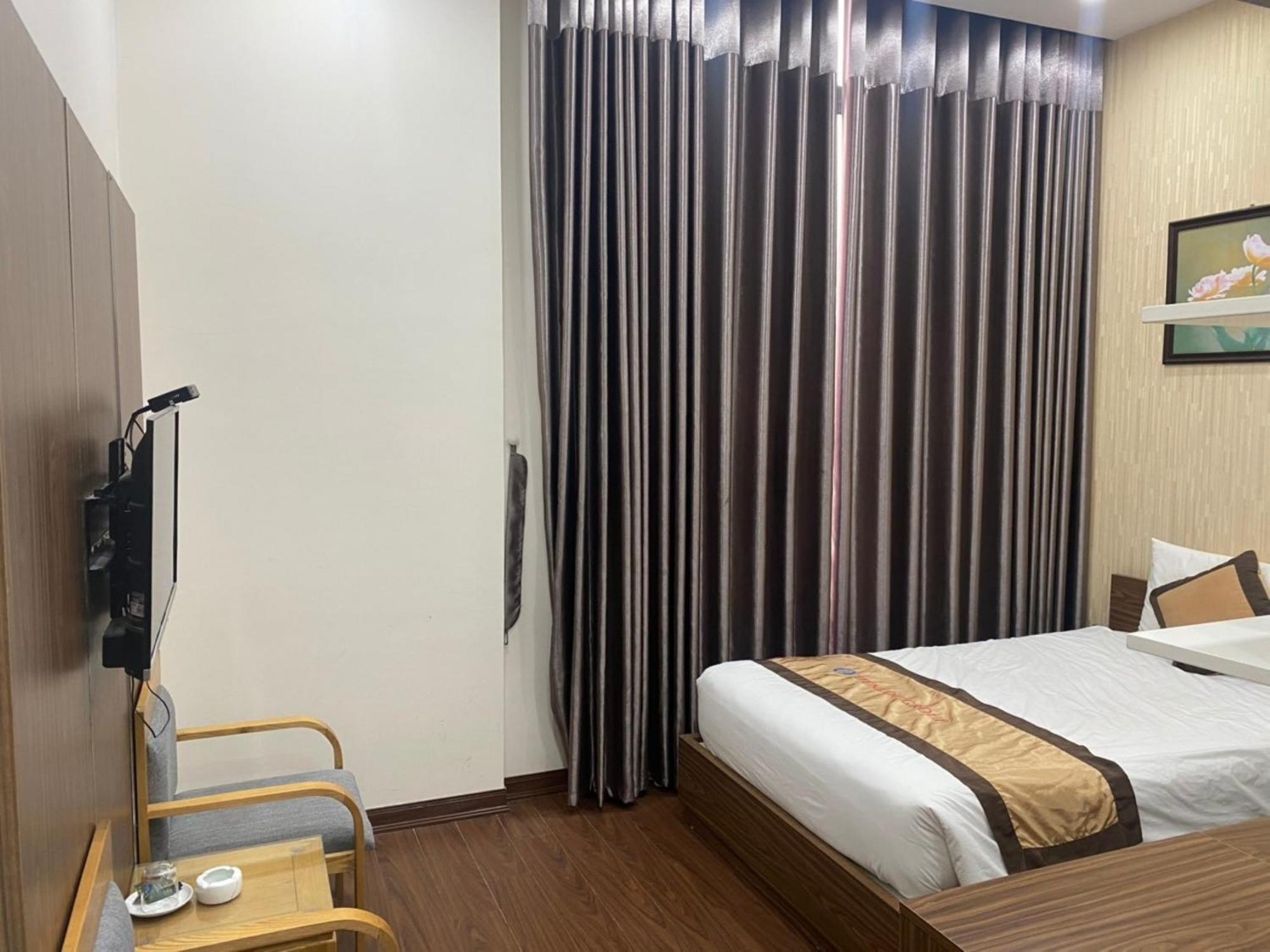 Tien Loc Plaza Khách sạn 3*