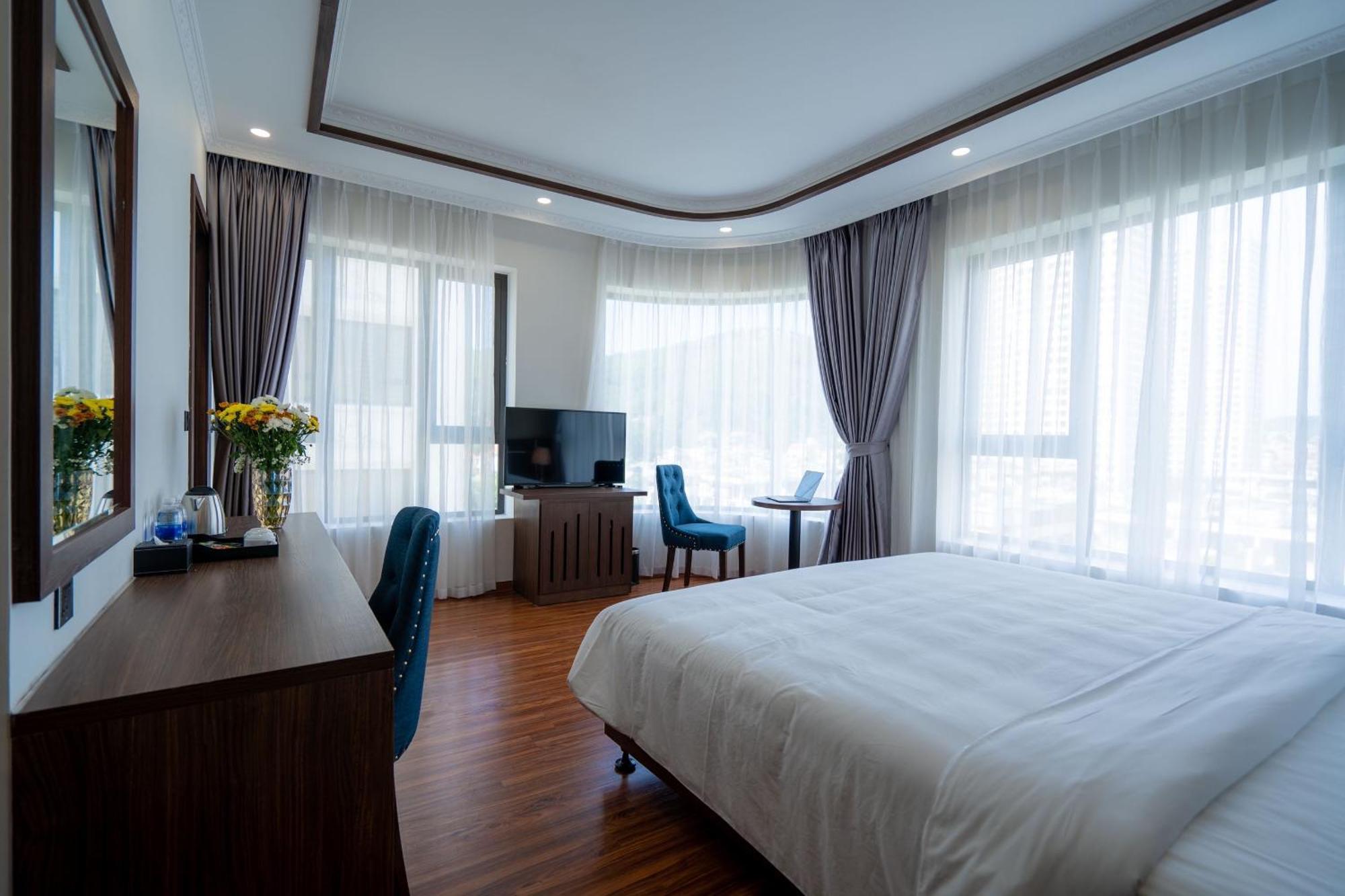 Xuan Thanh Luxury