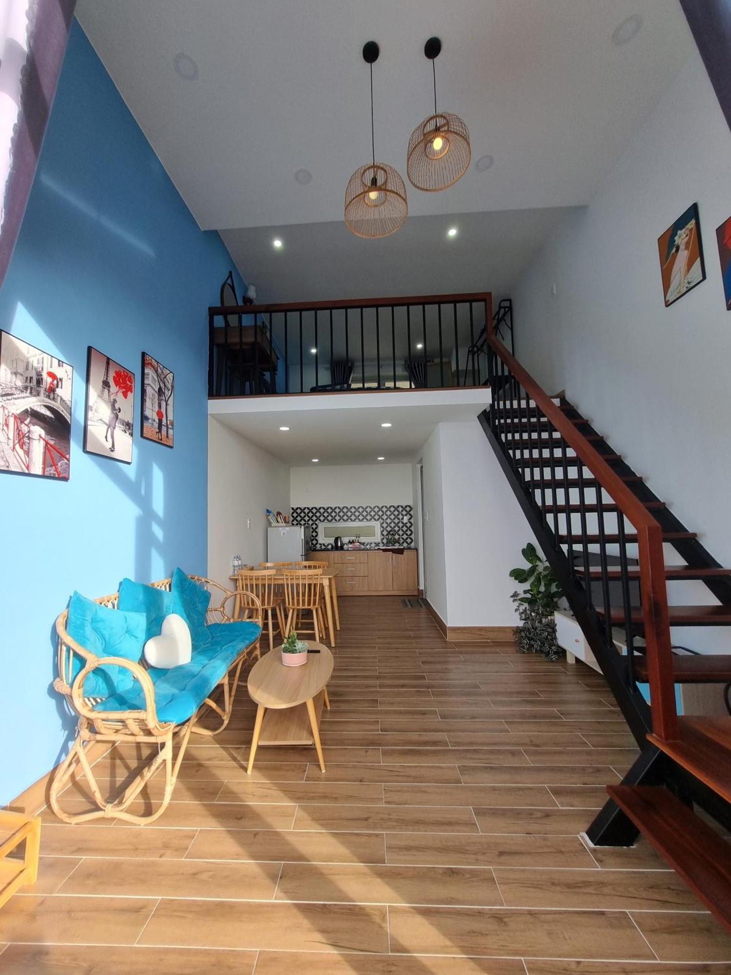 Apartment Ho - Chubby House *