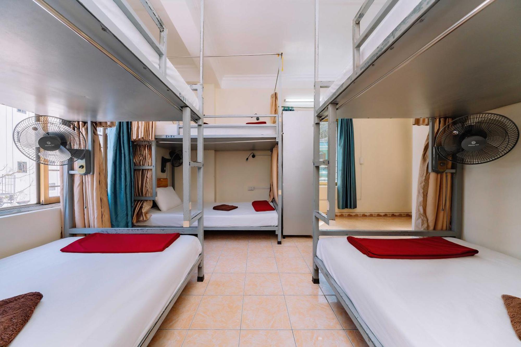 Hostel Luna's House